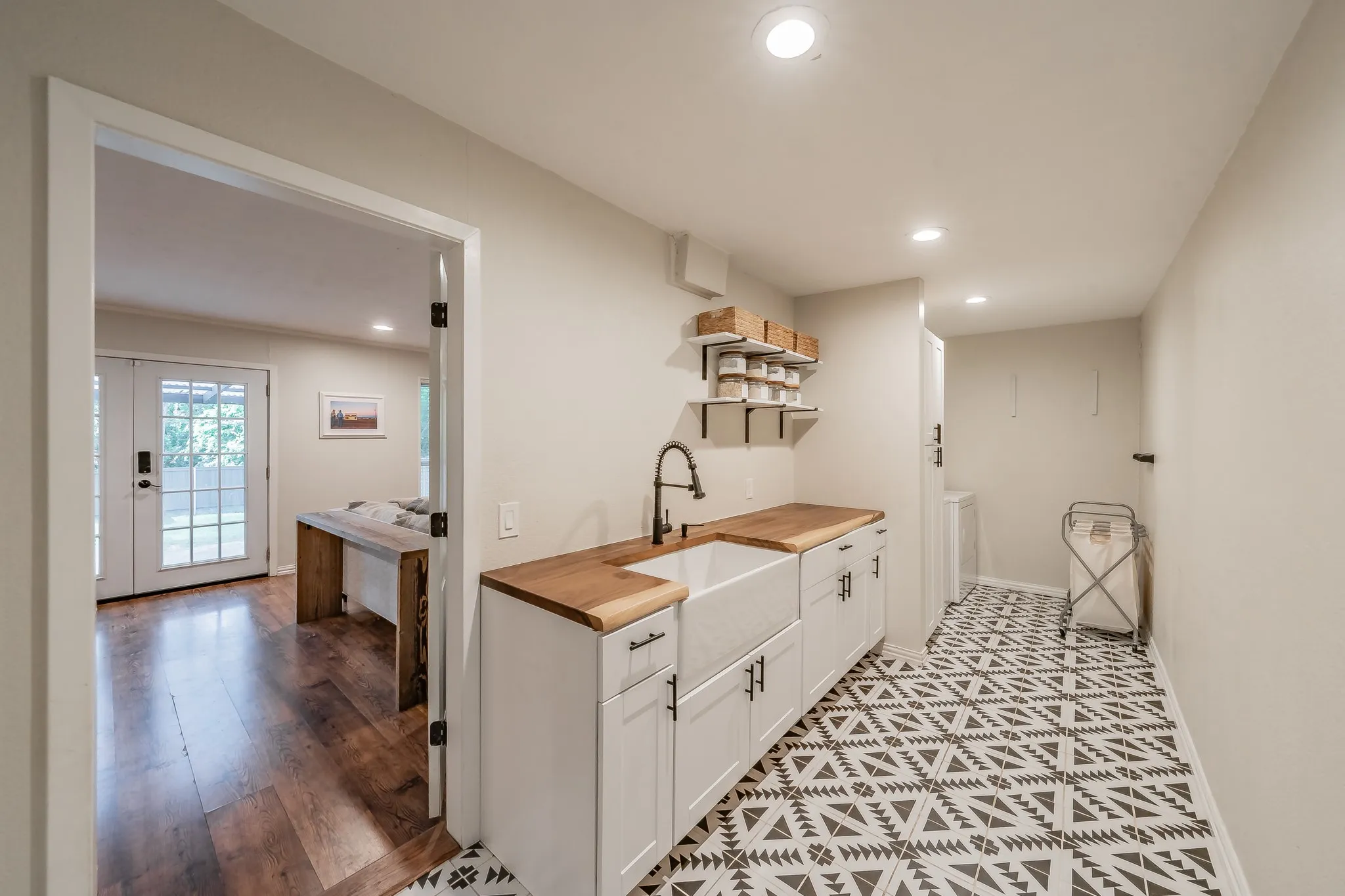 Single Family Residence For Rent in Dallas County , 1714 Kiltartan Drive, Dallas, Texas 75228, 3 Bedroom, 2 Bathroom, 2 Garage spaces, 1,776 Sqft, built in 1957, mls#21357603, Real Estate Agent in Dallas, Homes For Rent in Dallas county, Homes For Rent in Dallas, Realtor in Dallas Texas, Real Estate Brokerage Independent Realty Texas, Luminita Cordes Realtor