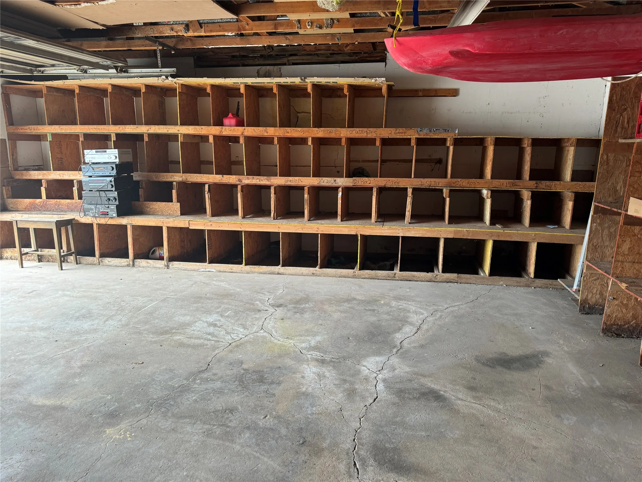 Warehouse For Rent in Denton County , 107 Lu Lane Drive D, Hackberry, Texas 75036, 0, 0, Garage spaces, 0 Sqft, built in 1985, mls#21357688, Real Estate Agent in Hackberry, Homes For Rent in Denton county, Homes For Rent in Hackberry, Realtor in Hackberry Texas, Real Estate Brokerage Independent Realty Texas, Luminita Cordes Realtor