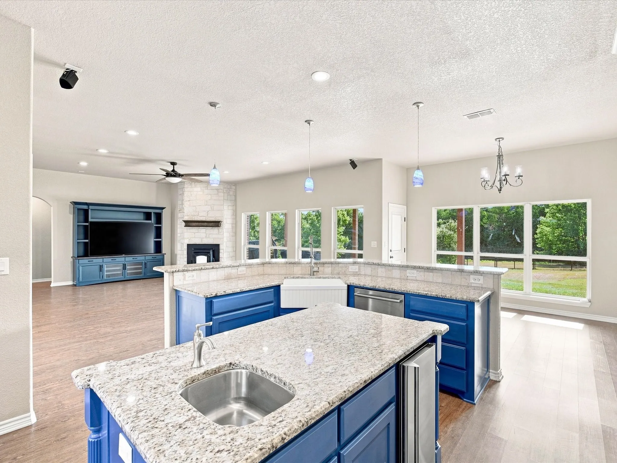 Single Family Residence For Sale in Wise County , 2288 N Fm 51, Decatur, Texas 76234, 4 Bedroom, 4 Bathroom, 2 Garage spaces, 3,842 Sqft, built in 2015, mls#21354949, Real Estate Agent in Decatur, Homes For Sale in Wise county, Homes For Sale in Decatur, Realtor in Decatur Texas, Real Estate Brokerage Independent Realty Texas, Luminita Cordes Realtor