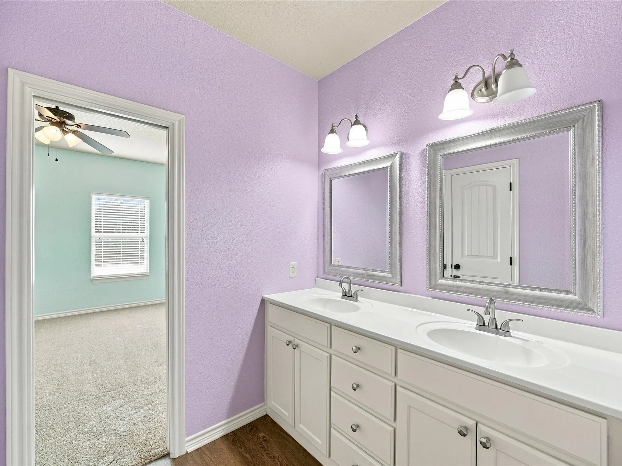 Single Family Residence For Sale in Wise County , 2288 N Fm 51, Decatur, Texas 76234, 4 Bedroom, 4 Bathroom, 2 Garage spaces, 3,842 Sqft, built in 2015, mls#21354949, Real Estate Agent in Decatur, Homes For Sale in Wise county, Homes For Sale in Decatur, Realtor in Decatur Texas, Real Estate Brokerage Independent Realty Texas, Luminita Cordes Realtor