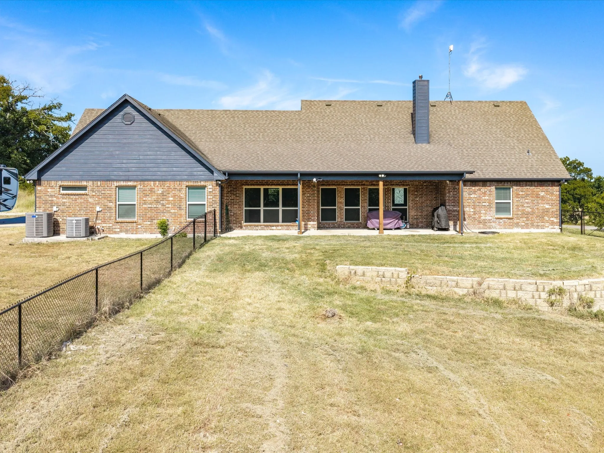 Single Family Residence For Sale in Wise County , 2288 N Fm 51, Decatur, Texas 76234, 4 Bedroom, 4 Bathroom, 2 Garage spaces, 3,842 Sqft, built in 2015, mls#21354949, Real Estate Agent in Decatur, Homes For Sale in Wise county, Homes For Sale in Decatur, Realtor in Decatur Texas, Real Estate Brokerage Independent Realty Texas, Luminita Cordes Realtor
