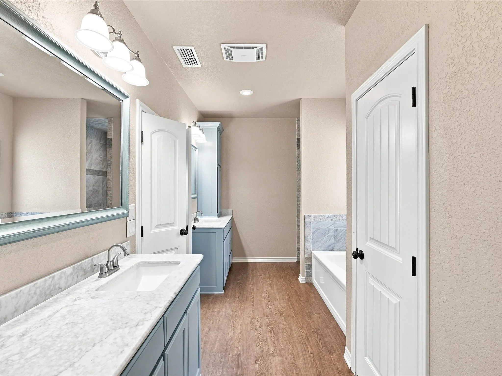 Single Family Residence For Sale in Wise County , 2288 N Fm 51, Decatur, Texas 76234, 4 Bedroom, 4 Bathroom, 2 Garage spaces, 3,842 Sqft, built in 2015, mls#21354949, Real Estate Agent in Decatur, Homes For Sale in Wise county, Homes For Sale in Decatur, Realtor in Decatur Texas, Real Estate Brokerage Independent Realty Texas, Luminita Cordes Realtor