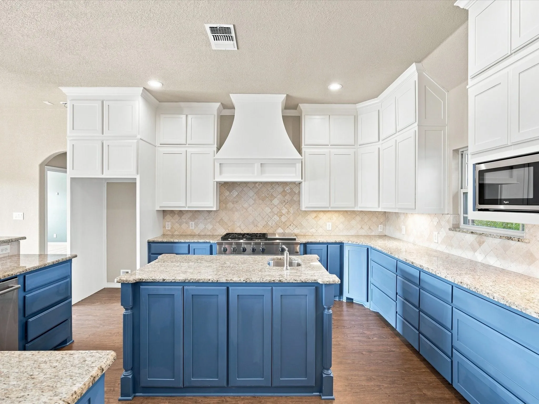 Single Family Residence For Sale in Wise County , 2288 N Fm 51, Decatur, Texas 76234, 4 Bedroom, 4 Bathroom, 2 Garage spaces, 3,842 Sqft, built in 2015, mls#21354949, Real Estate Agent in Decatur, Homes For Sale in Wise county, Homes For Sale in Decatur, Realtor in Decatur Texas, Real Estate Brokerage Independent Realty Texas, Luminita Cordes Realtor