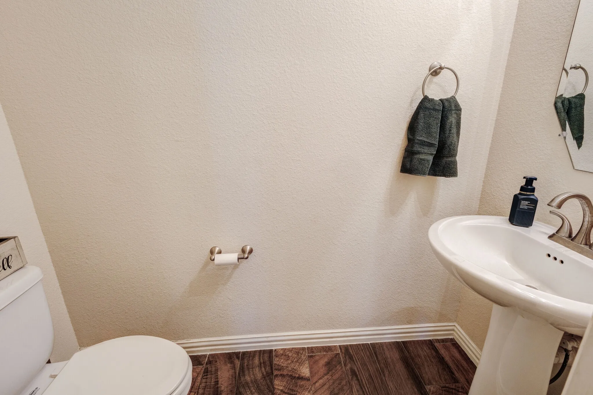 Single Family Residence For Sale in Denton County , 13921 Sparrow Hill Drive, Little Elm, Texas 75068, 5 Bedroom, 4 Bathroom, 3 Garage spaces, 3,722 Sqft, built in 2013, mls#21356712, Real Estate Agent in Little Elm, Homes For Sale in Denton county, Homes For Sale in Little Elm, Realtor in Little Elm Texas, Real Estate Brokerage Independent Realty Texas, Luminita Cordes Realtor