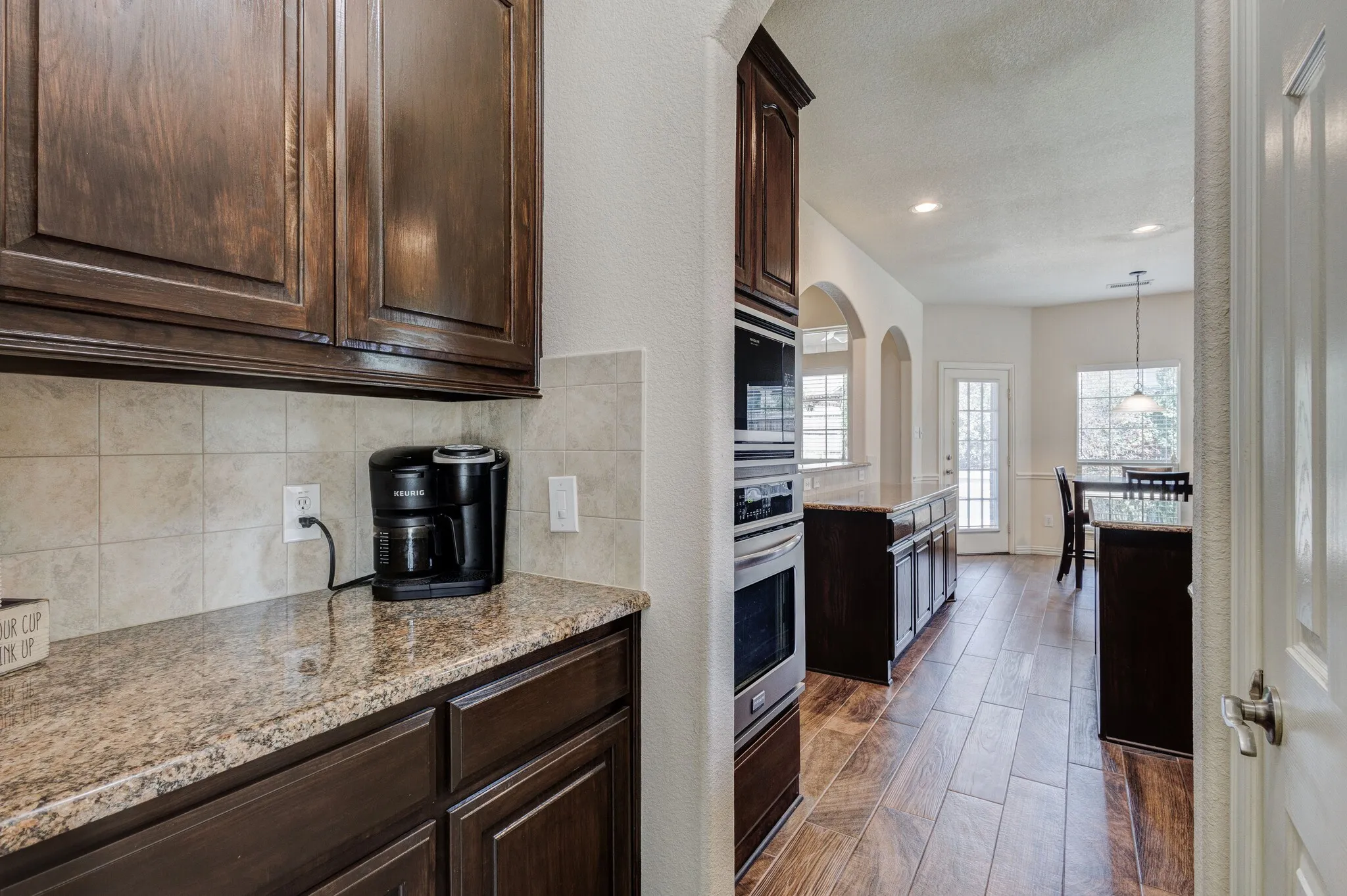 Single Family Residence For Sale in Denton County , 13921 Sparrow Hill Drive, Little Elm, Texas 75068, 5 Bedroom, 4 Bathroom, 3 Garage spaces, 3,722 Sqft, built in 2013, mls#21356712, Real Estate Agent in Little Elm, Homes For Sale in Denton county, Homes For Sale in Little Elm, Realtor in Little Elm Texas, Real Estate Brokerage Independent Realty Texas, Luminita Cordes Realtor