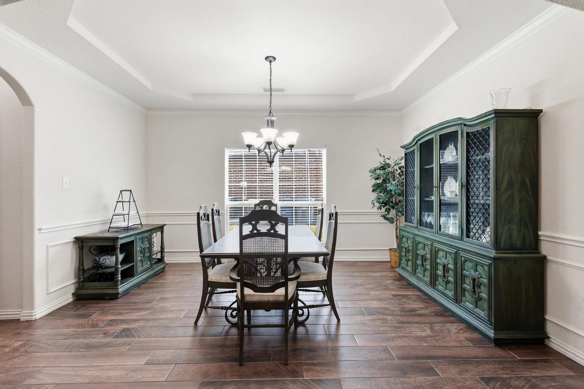 Single Family Residence For Sale in Denton County , 13921 Sparrow Hill Drive, Little Elm, Texas 75068, 5 Bedroom, 4 Bathroom, 3 Garage spaces, 3,722 Sqft, built in 2013, mls#21356712, Real Estate Agent in Little Elm, Homes For Sale in Denton county, Homes For Sale in Little Elm, Realtor in Little Elm Texas, Real Estate Brokerage Independent Realty Texas, Luminita Cordes Realtor