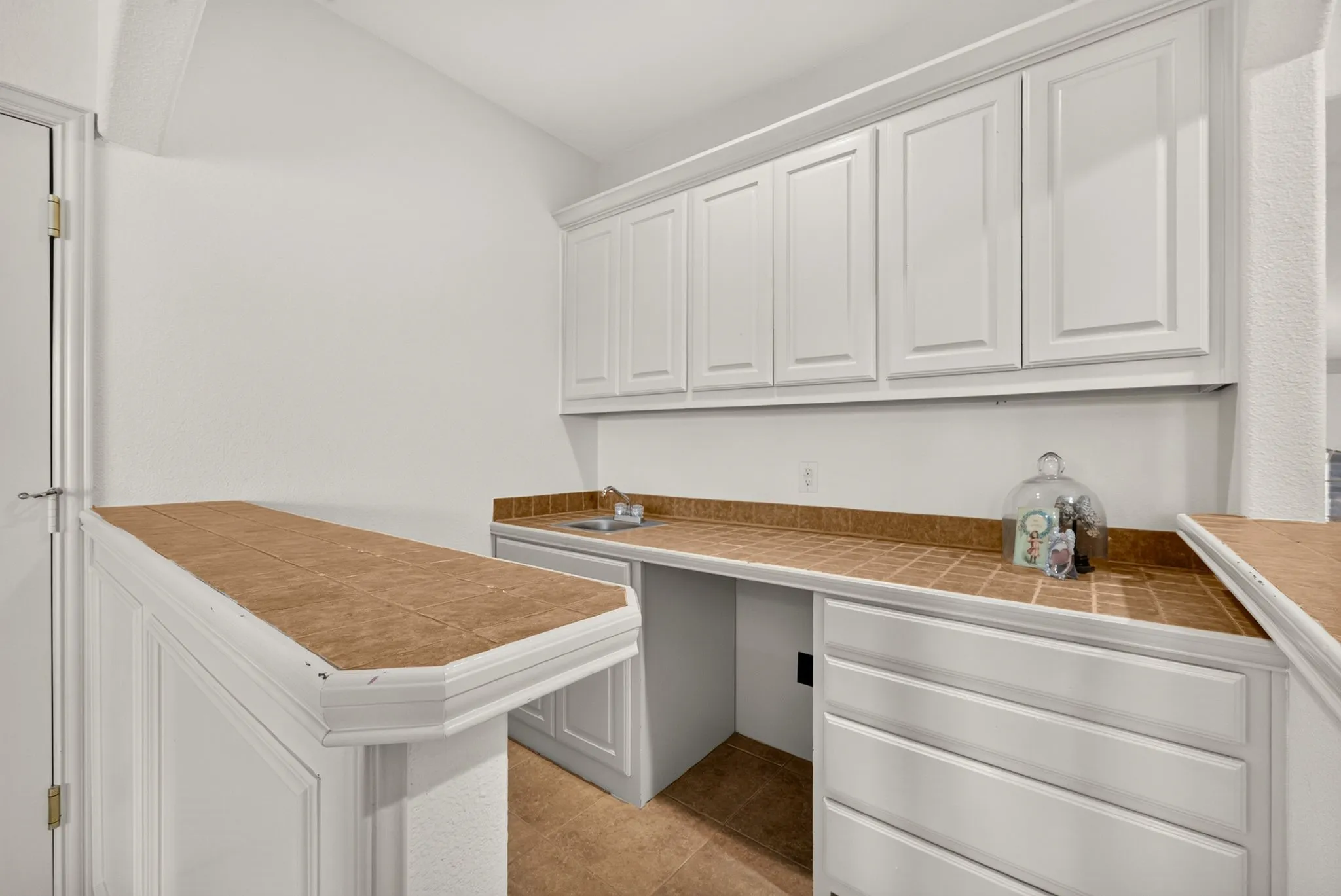 Single Family Residence For Sale in Denton County , 2259 Dampton Drive, Frisco, Texas 75033, 5 Bedroom, 6 Bathroom, 3 Garage spaces, 4,702 Sqft, built in 2008, mls#21355634, Real Estate Agent in Frisco, Homes For Sale in Denton county, Homes For Sale in Frisco, Realtor in Frisco Texas, Real Estate Brokerage Independent Realty Texas, Luminita Cordes Realtor