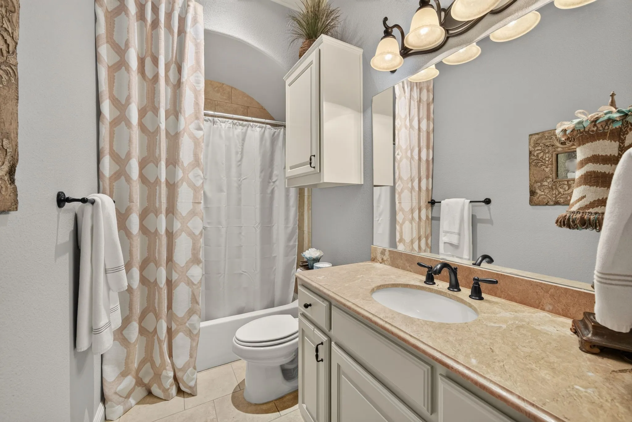 Single Family Residence For Sale in Denton County , 2259 Dampton Drive, Frisco, Texas 75033, 5 Bedroom, 6 Bathroom, 3 Garage spaces, 4,702 Sqft, built in 2008, mls#21355634, Real Estate Agent in Frisco, Homes For Sale in Denton county, Homes For Sale in Frisco, Realtor in Frisco Texas, Real Estate Brokerage Independent Realty Texas, Luminita Cordes Realtor