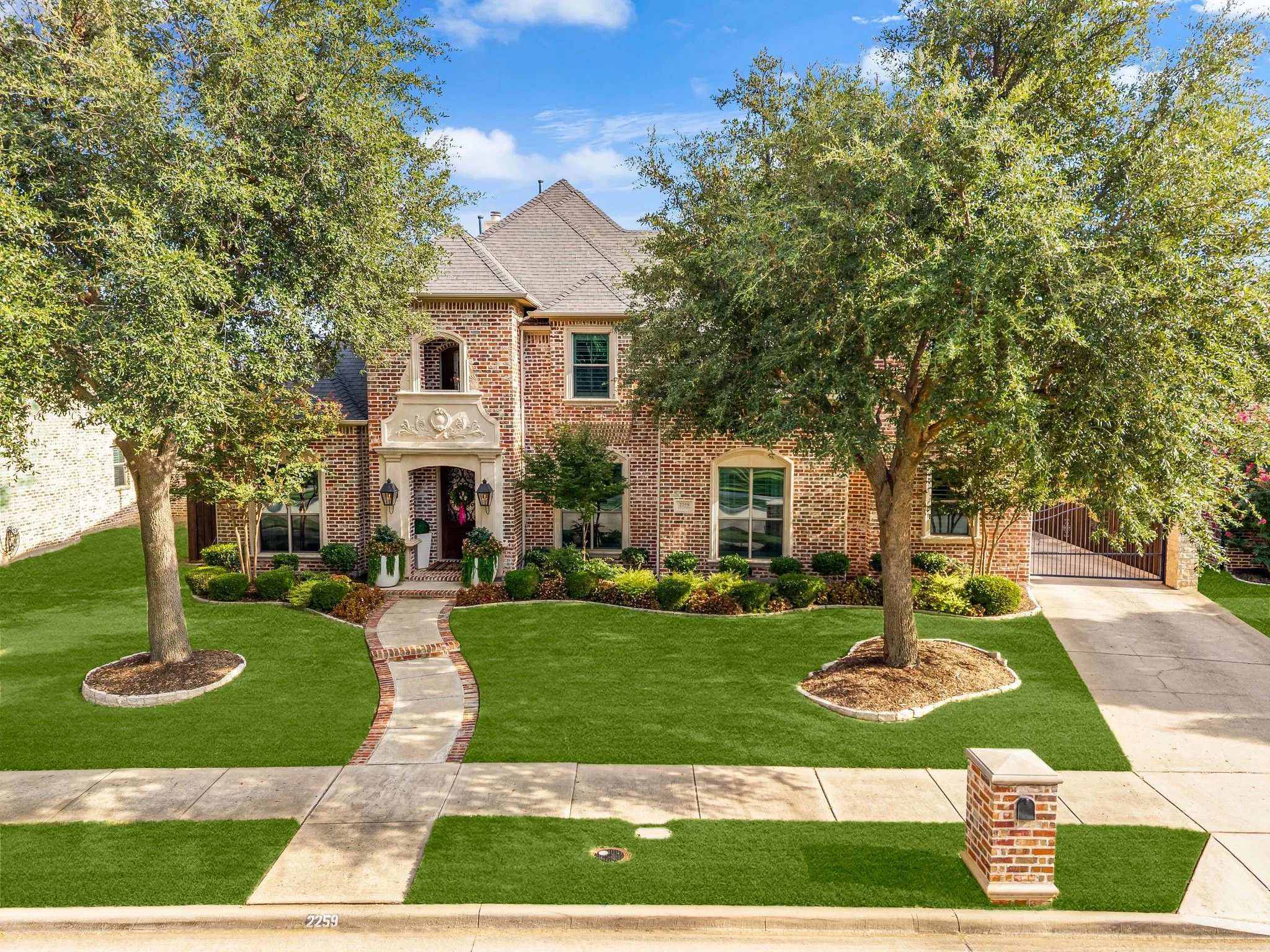 Single Family Residence For Sale in Denton County , 2259 Dampton Drive, Frisco, Texas 75033, 5 Bedroom, 6 Bathroom, 3 Garage spaces, 4,702 Sqft, built in 2008, mls#21355634, Real Estate Agent in Frisco, Homes For Sale in Denton county, Homes For Sale in Frisco, Realtor in Frisco Texas, Real Estate Brokerage Independent Realty Texas, Luminita Cordes Realtor