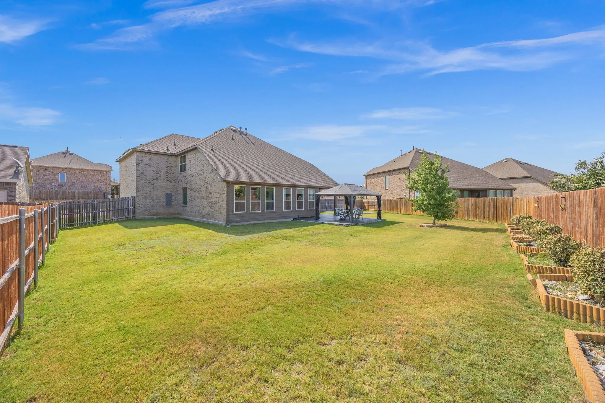 Single Family Residence For Sale in Denton County , 15765 Fire Ridge Drive, Fort Worth, Texas 76177, 4 Bedroom, 4 Bathroom, 3 Garage spaces, 3,382 Sqft, built in 2019, mls#21357577, Real Estate Agent in Fort Worth, Homes For Sale in Denton county, Homes For Sale in Fort Worth, Realtor in Fort Worth Texas, Real Estate Brokerage Independent Realty Texas, Luminita Cordes Realtor