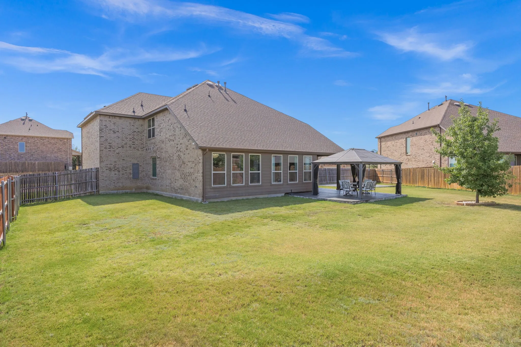 Single Family Residence For Sale in Denton County , 15765 Fire Ridge Drive, Fort Worth, Texas 76177, 4 Bedroom, 4 Bathroom, 3 Garage spaces, 3,382 Sqft, built in 2019, mls#21357577, Real Estate Agent in Fort Worth, Homes For Sale in Denton county, Homes For Sale in Fort Worth, Realtor in Fort Worth Texas, Real Estate Brokerage Independent Realty Texas, Luminita Cordes Realtor