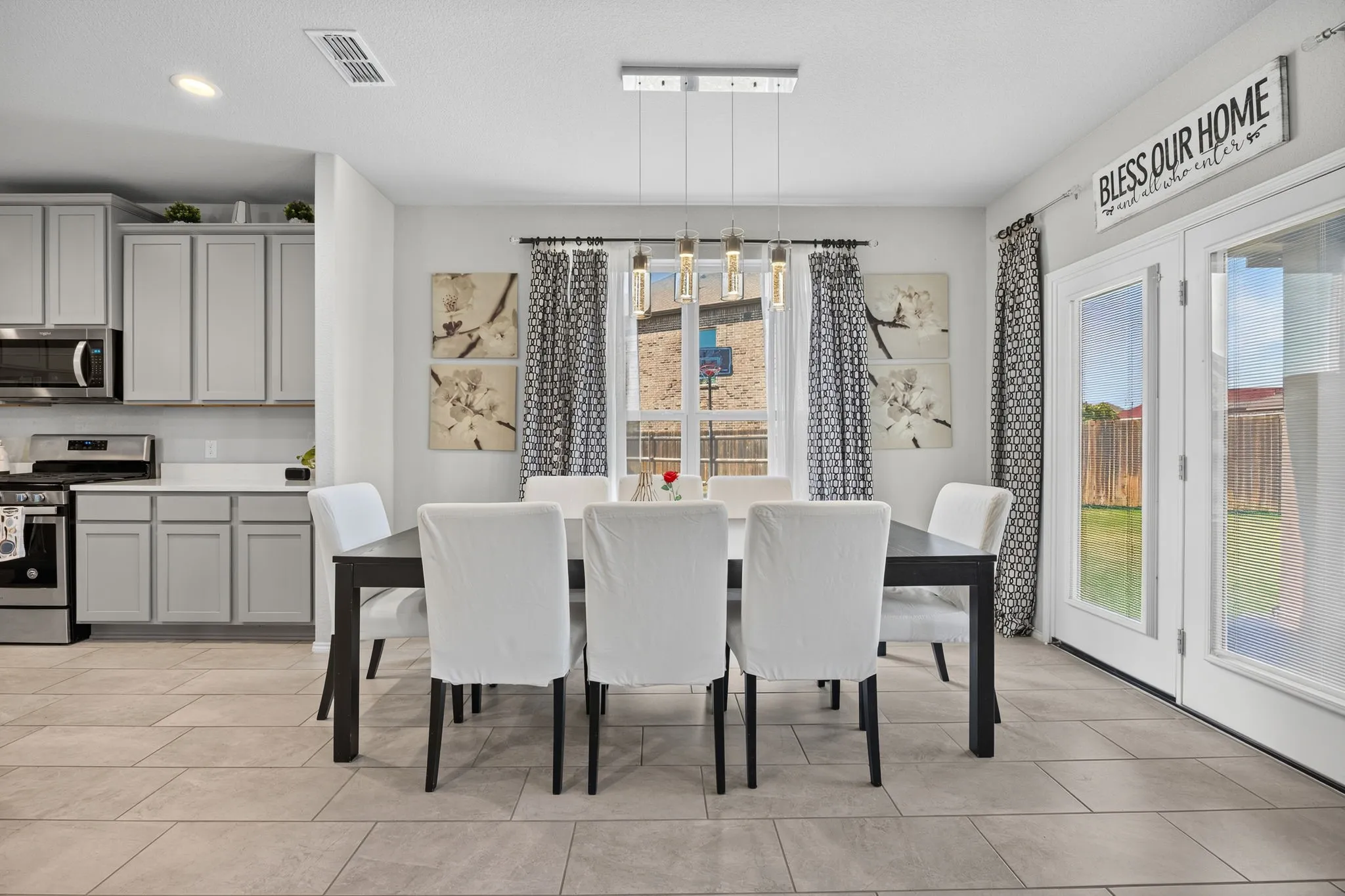 Single Family Residence For Sale in Denton County , 15765 Fire Ridge Drive, Fort Worth, Texas 76177, 4 Bedroom, 4 Bathroom, 3 Garage spaces, 3,382 Sqft, built in 2019, mls#21357577, Real Estate Agent in Fort Worth, Homes For Sale in Denton county, Homes For Sale in Fort Worth, Realtor in Fort Worth Texas, Real Estate Brokerage Independent Realty Texas, Luminita Cordes Realtor