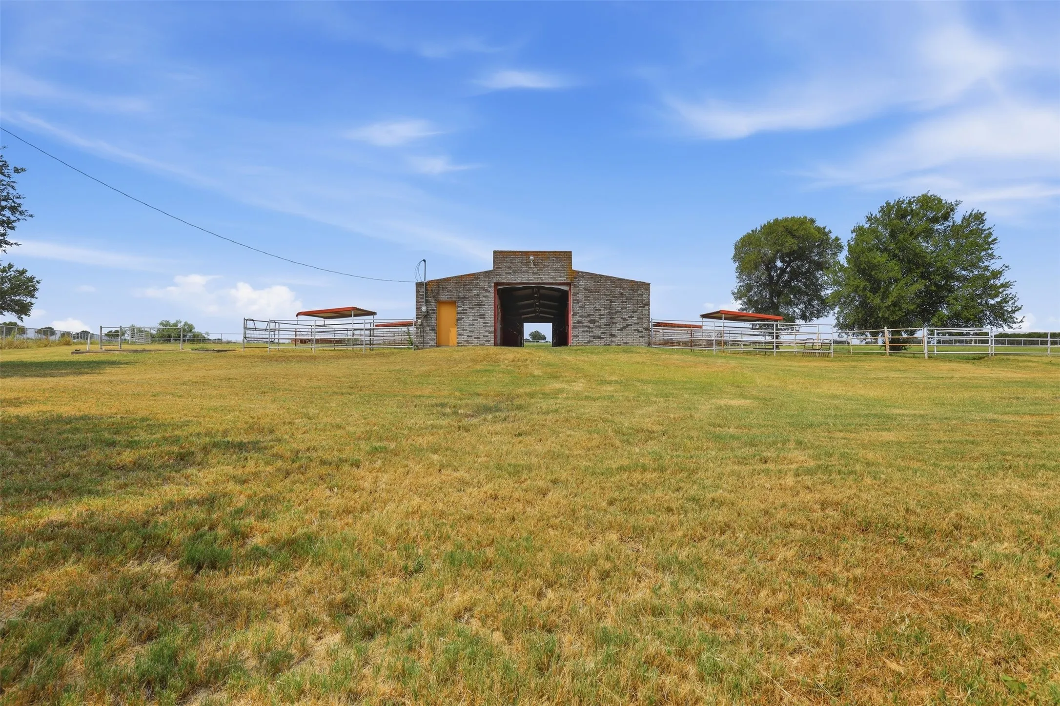 Ranch For Sale in Hood County , 2480 Bob White Drive, Granbury, Texas 76049, 0, 0, Garage spaces, 0 Sqft, built in 1989, mls#21356779, Real Estate Agent in Granbury, Homes For Sale in Hood county, Homes For Sale in Granbury, Realtor in Granbury Texas, Real Estate Brokerage Independent Realty Texas, Luminita Cordes Realtor