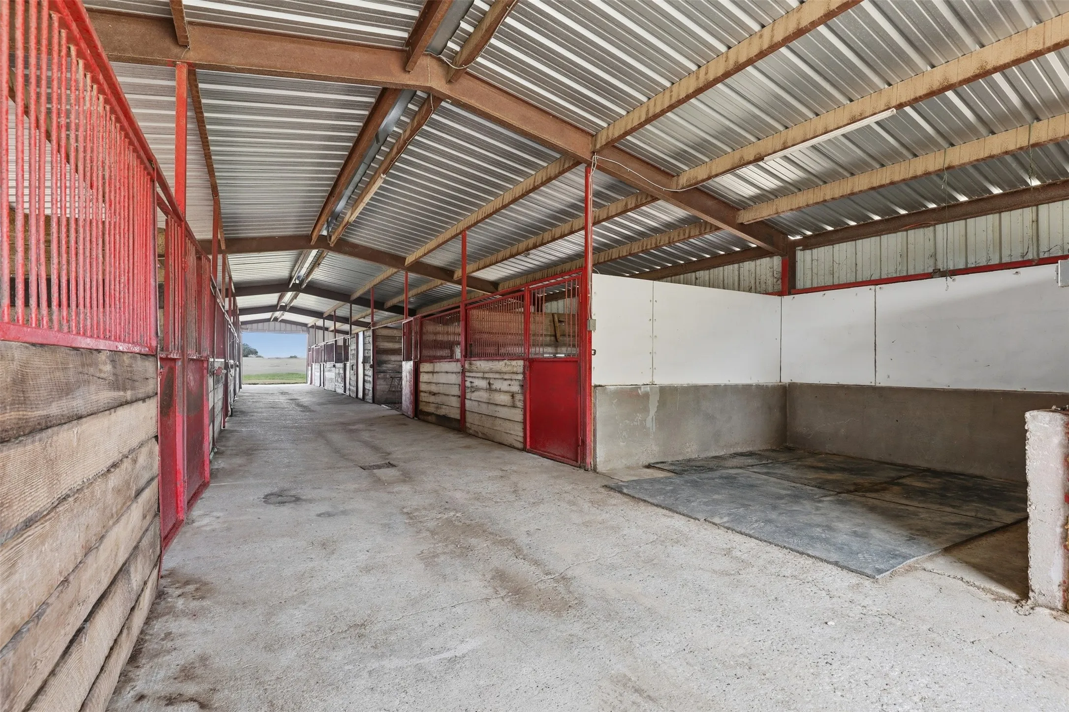 Ranch For Sale in Hood County , 2480 Bob White Drive, Granbury, Texas 76049, 0, 0, Garage spaces, 0 Sqft, built in 1989, mls#21356779, Real Estate Agent in Granbury, Homes For Sale in Hood county, Homes For Sale in Granbury, Realtor in Granbury Texas, Real Estate Brokerage Independent Realty Texas, Luminita Cordes Realtor