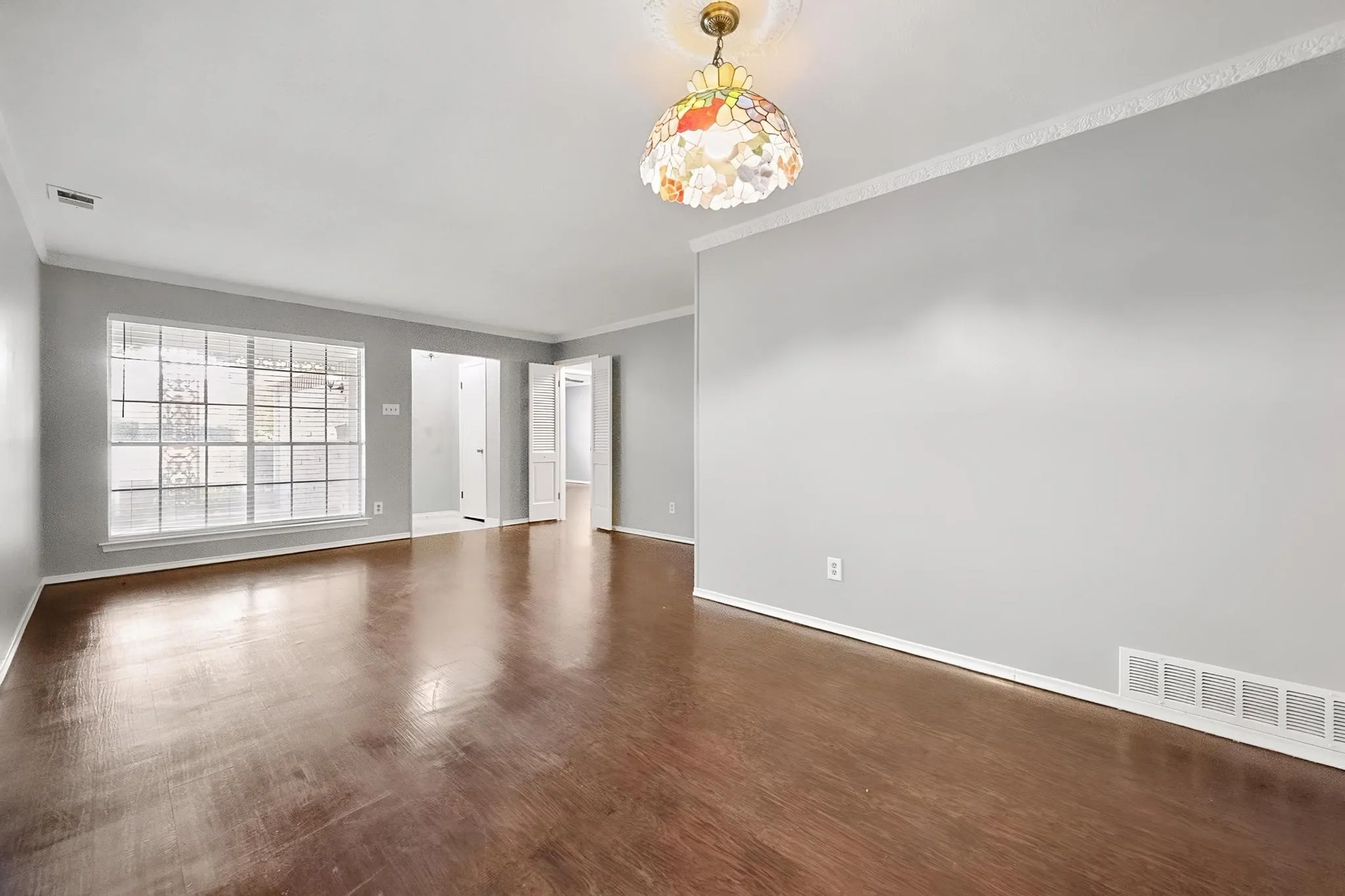Duplex For Rent in Dallas County , 8351 Lullwater Drive, Dallas, Texas 75218, 2 Bedroom, 2 Bathroom, 2 Garage spaces, 1,432 Sqft, built in 1967, Price $1,950, mls#21348012, Real Estate Agent in Dallas, Homes For Rent in Dallas county, Homes For Rent in Dallas, Realtor in Dallas Texas, Real Estate Brokerage Independent Realty Texas, Luminita Cordes Realtor