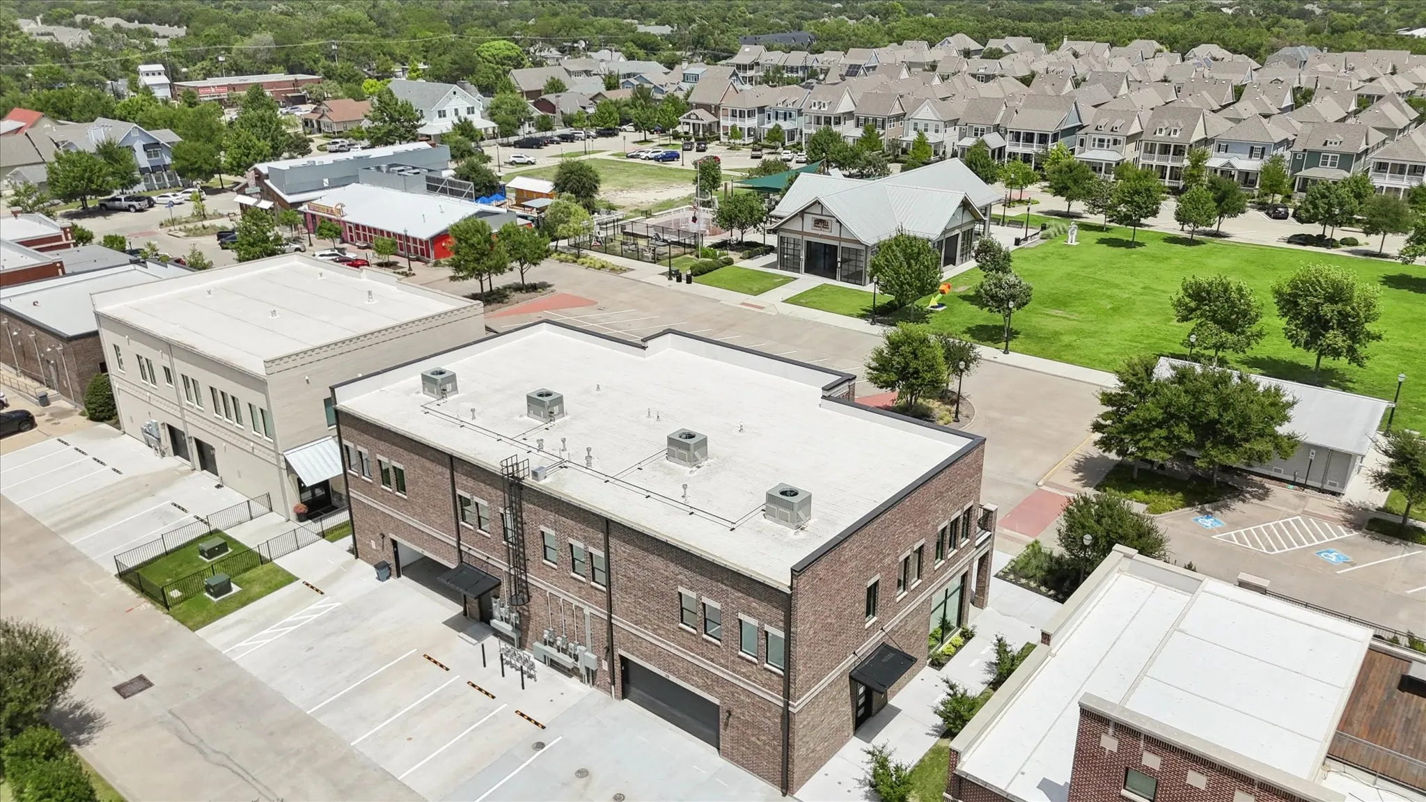 Condominium For Rent in Dallas County , 767 W Main Street 205, Coppell, Texas 75019, 3 Bedroom, 3 Bathroom, 2 Garage spaces, 2,495 Sqft, built in 2024, mls#21357487, Real Estate Agent in Coppell, Homes For Rent in Dallas county, Homes For Rent in Coppell, Realtor in Coppell Texas, Real Estate Brokerage Independent Realty Texas, Luminita Cordes Realtor