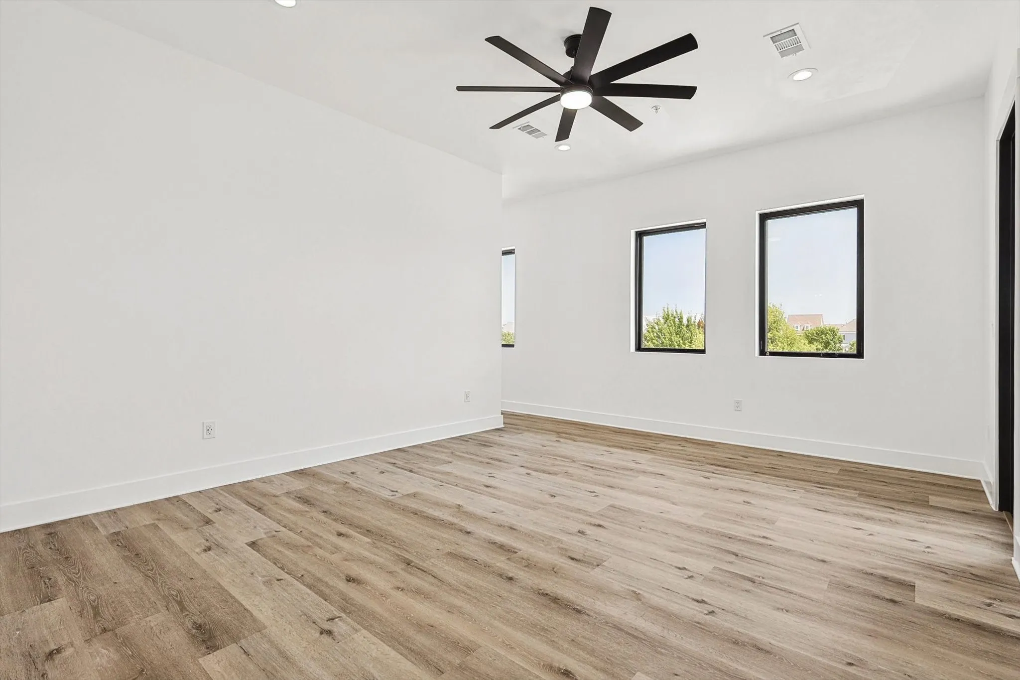 Condominium For Rent in Dallas County , 767 W Main Street 205, Coppell, Texas 75019, 3 Bedroom, 3 Bathroom, 2 Garage spaces, 2,495 Sqft, built in 2024, mls#21357487, Real Estate Agent in Coppell, Homes For Rent in Dallas county, Homes For Rent in Coppell, Realtor in Coppell Texas, Real Estate Brokerage Independent Realty Texas, Luminita Cordes Realtor