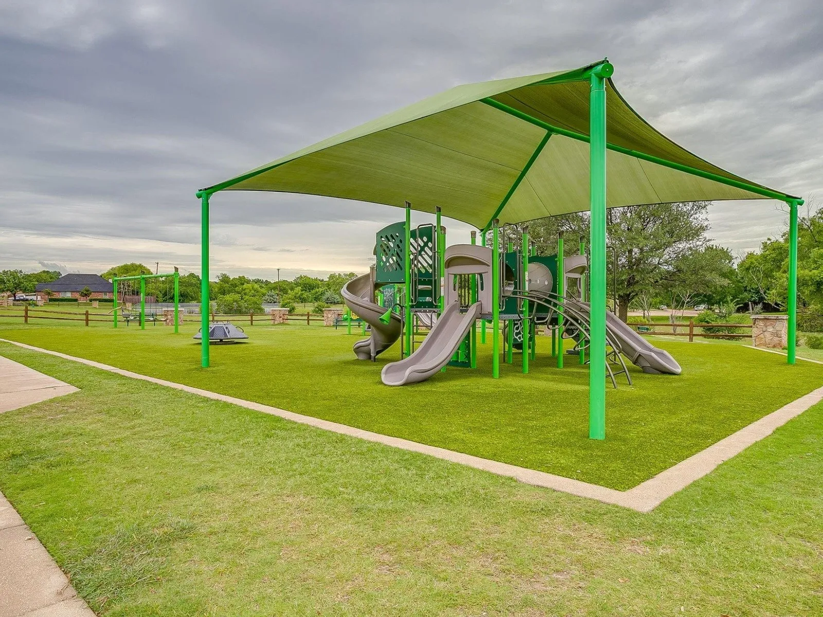 Single Family Residence For Sale in Tarrant County , 2848 Fox Trail Lane, Fort Worth, Texas 76108, 3 Bedroom, 2 Bathroom, 2 Garage spaces, 1,817 Sqft, built in 2022, mls#21356931, Real Estate Agent in Fort Worth, Homes For Sale in Tarrant county, Homes For Sale in Fort Worth, Realtor in Fort Worth Texas, Real Estate Brokerage Independent Realty Texas, Luminita Cordes Realtor