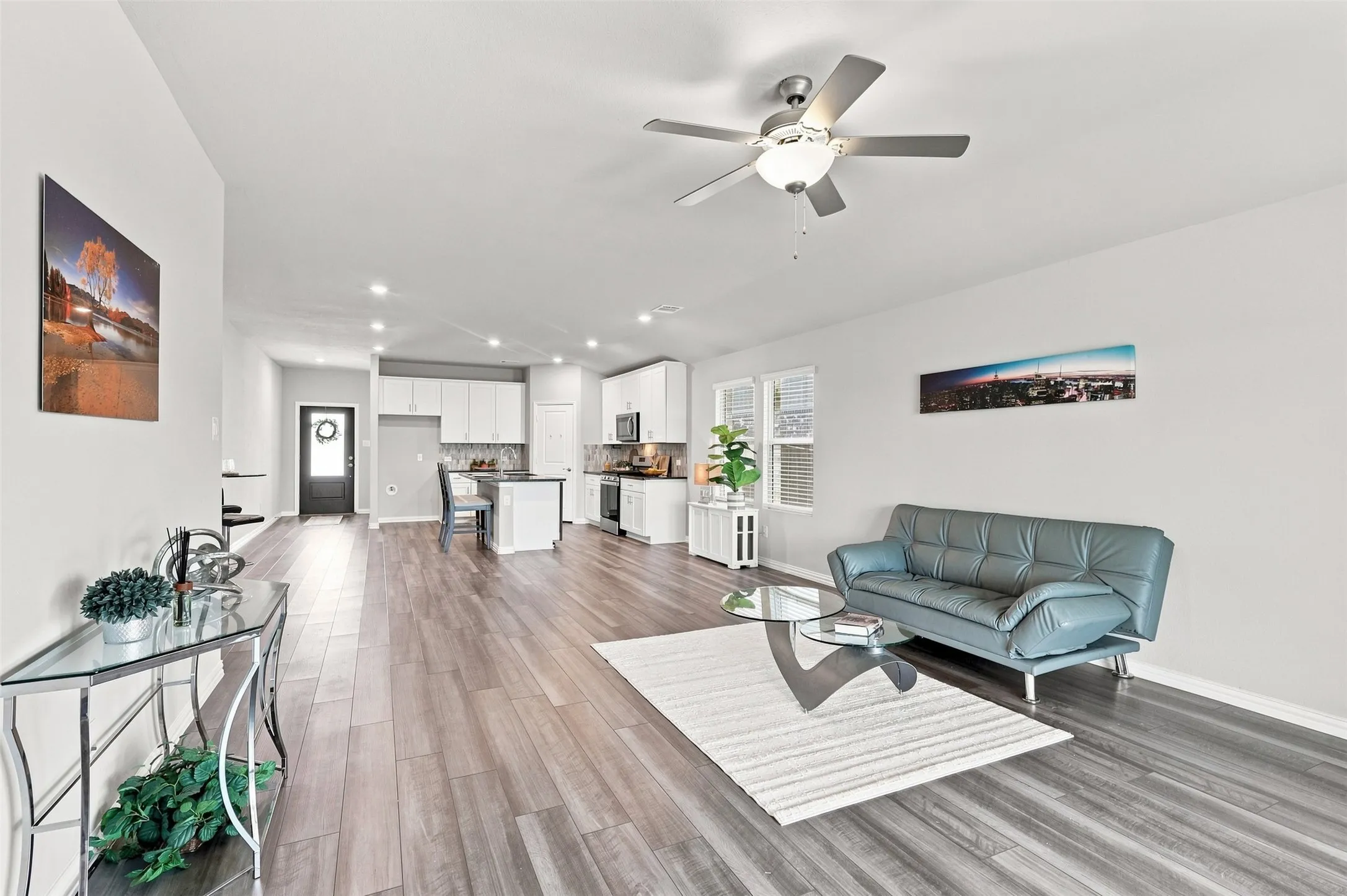 Single Family Residence For Sale in Tarrant County , 2848 Fox Trail Lane, Fort Worth, Texas 76108, 3 Bedroom, 2 Bathroom, 2 Garage spaces, 1,817 Sqft, built in 2022, mls#21356931, Real Estate Agent in Fort Worth, Homes For Sale in Tarrant county, Homes For Sale in Fort Worth, Realtor in Fort Worth Texas, Real Estate Brokerage Independent Realty Texas, Luminita Cordes Realtor