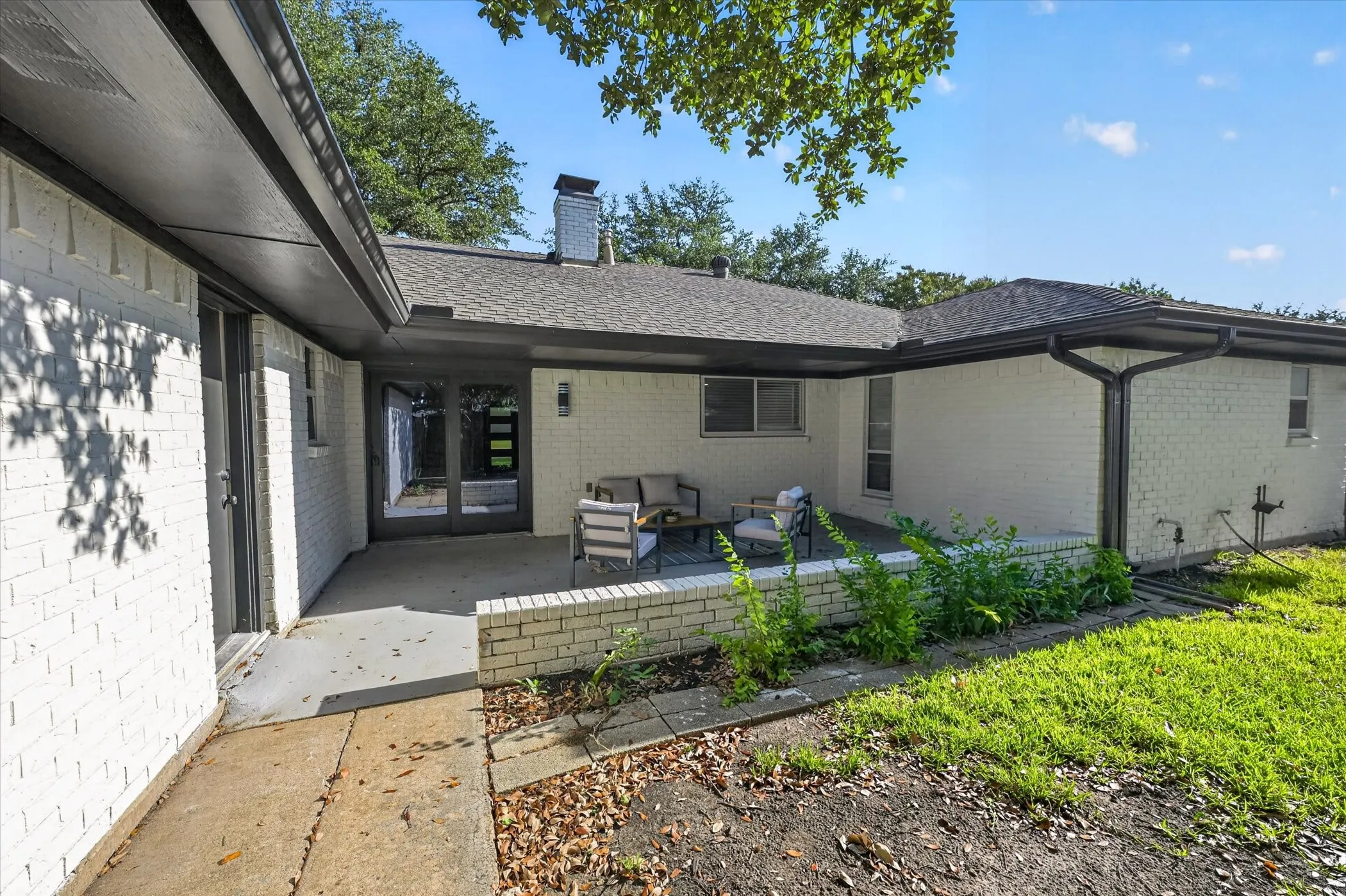 Single Family Residence For Sale in Collin County , 2608 Northcrest Drive, Plano, Texas 75075, 4 Bedroom, 2 Bathroom, 2 Garage spaces, 2,204 Sqft, built in 1970, mls#21357642, Real Estate Agent in Plano, Homes For Sale in Collin county, Homes For Sale in Plano, Realtor in Plano Texas, Real Estate Brokerage Independent Realty Texas, Luminita Cordes Realtor