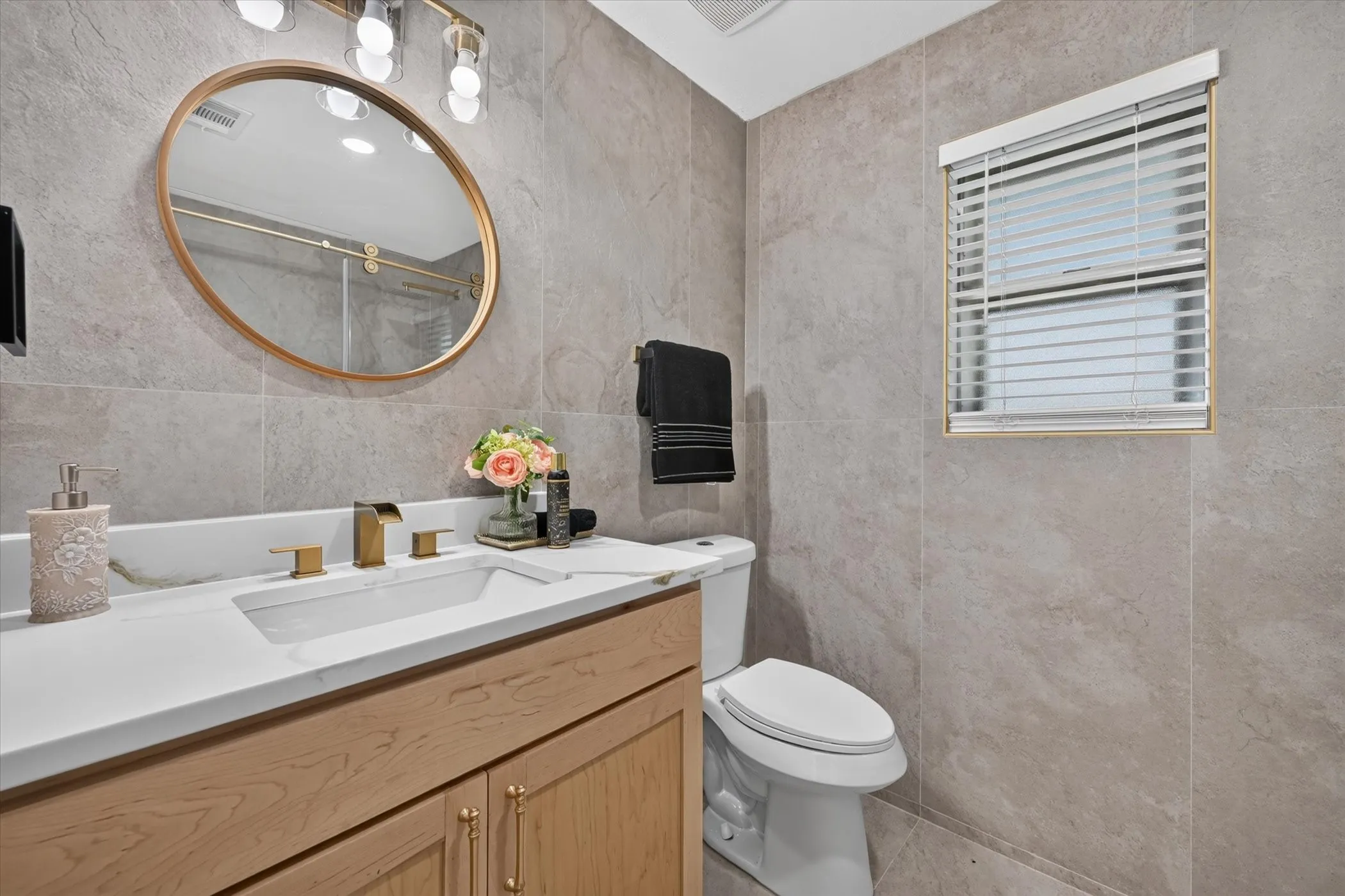 Single Family Residence For Sale in Collin County , 2608 Northcrest Drive, Plano, Texas 75075, 4 Bedroom, 2 Bathroom, 2 Garage spaces, 2,204 Sqft, built in 1970, mls#21357642, Real Estate Agent in Plano, Homes For Sale in Collin county, Homes For Sale in Plano, Realtor in Plano Texas, Real Estate Brokerage Independent Realty Texas, Luminita Cordes Realtor