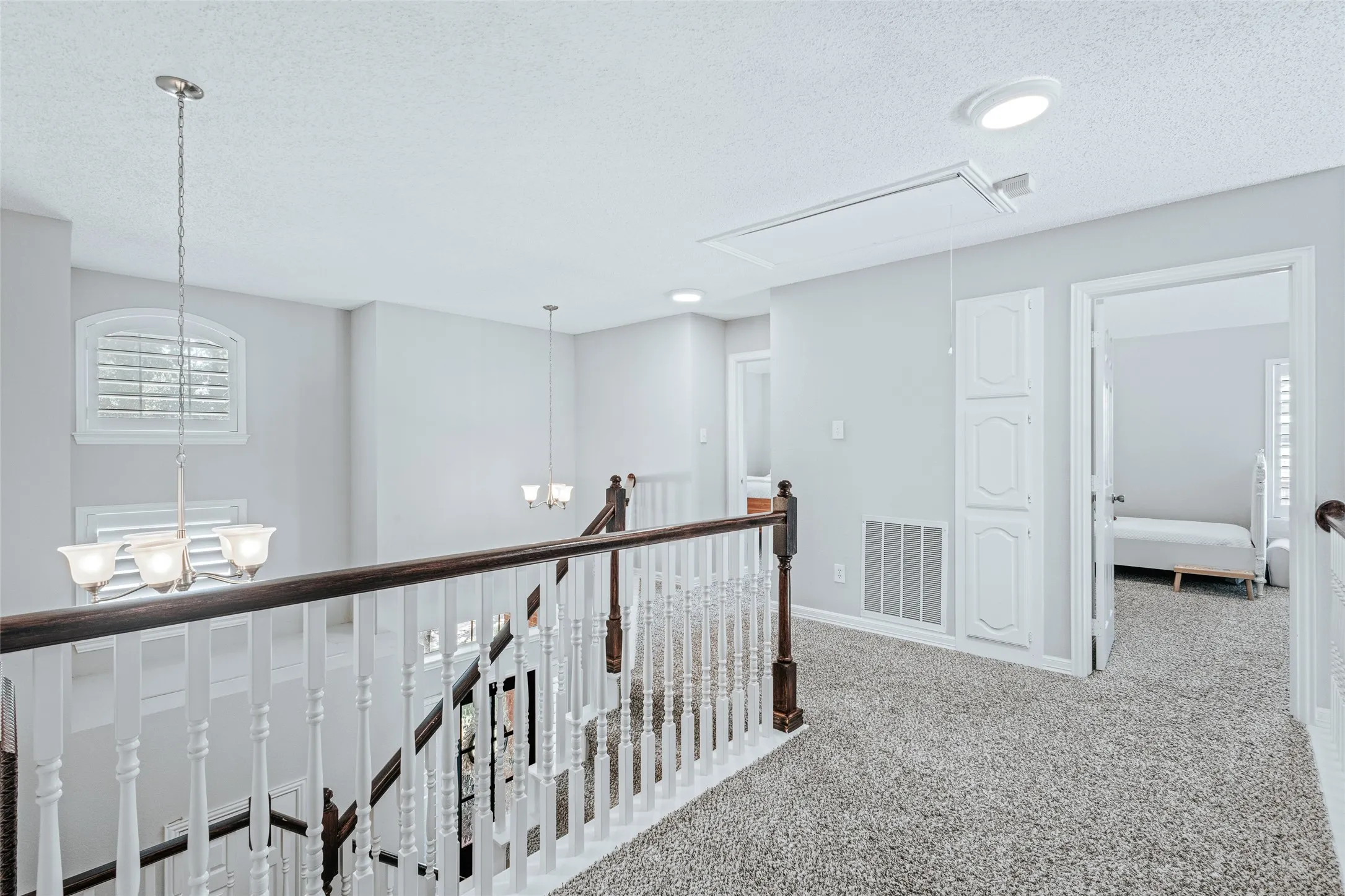 Single Family Residence For Sale in Collin County , 7308 Penny Place, Plano, Texas 75024, 4 Bedroom, 3 Bathroom, 2 Garage spaces, 2,390 Sqft, built in 1994, mls#21357578, Real Estate Agent in Plano, Homes For Sale in Collin county, Homes For Sale in Plano, Realtor in Plano Texas, Real Estate Brokerage Independent Realty Texas, Luminita Cordes Realtor