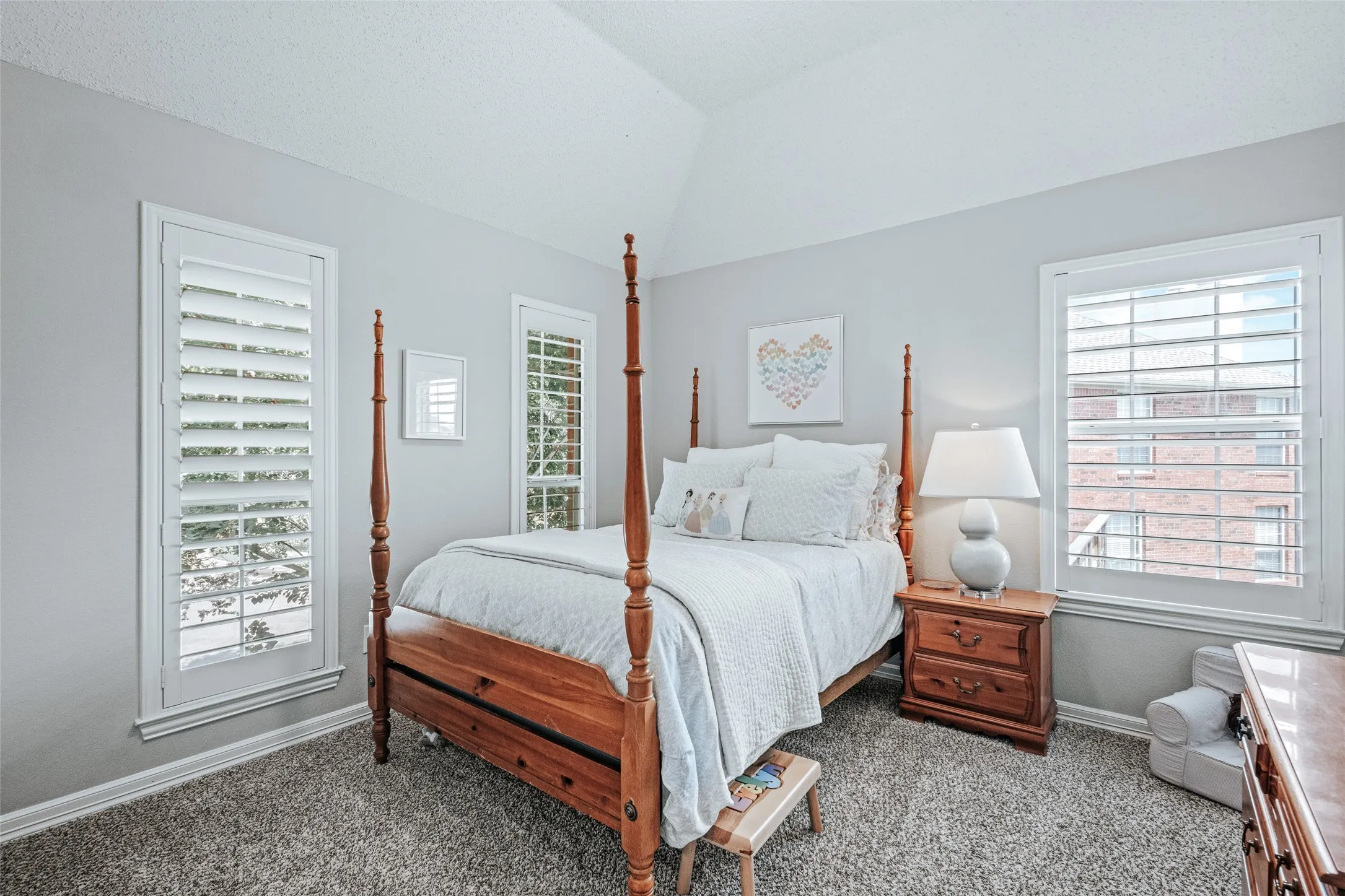 Single Family Residence For Sale in Collin County , 7308 Penny Place, Plano, Texas 75024, 4 Bedroom, 3 Bathroom, 2 Garage spaces, 2,390 Sqft, built in 1994, mls#21357578, Real Estate Agent in Plano, Homes For Sale in Collin county, Homes For Sale in Plano, Realtor in Plano Texas, Real Estate Brokerage Independent Realty Texas, Luminita Cordes Realtor