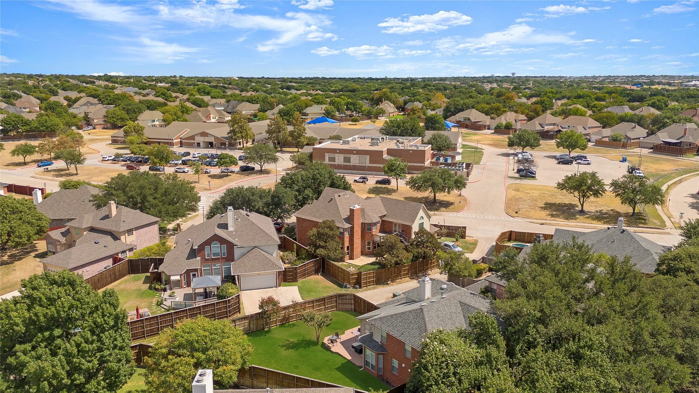 Single Family Residence For Sale in Collin County , 7308 Penny Place, Plano, Texas 75024, 4 Bedroom, 3 Bathroom, 2 Garage spaces, 2,390 Sqft, built in 1994, mls#21357578, Real Estate Agent in Plano, Homes For Sale in Collin county, Homes For Sale in Plano, Realtor in Plano Texas, Real Estate Brokerage Independent Realty Texas, Luminita Cordes Realtor