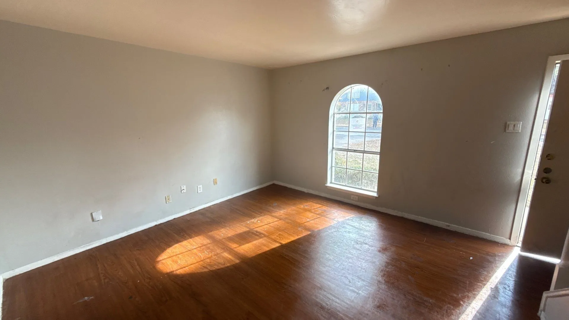 Duplex For Sale in Tarrant County , 1907 Nolen Court, Arlington, Texas 76012, 4 Bedroom, 4 Bathroom, Garage spaces, 0 Sqft, built in 1971, Price $279,900, mls#21357072, Real Estate Agent in Arlington, Homes For Sale in Tarrant county, Homes For Sale in Arlington, Realtor in Arlington Texas, Real Estate Brokerage Independent Realty Texas, Luminita Cordes Realtor