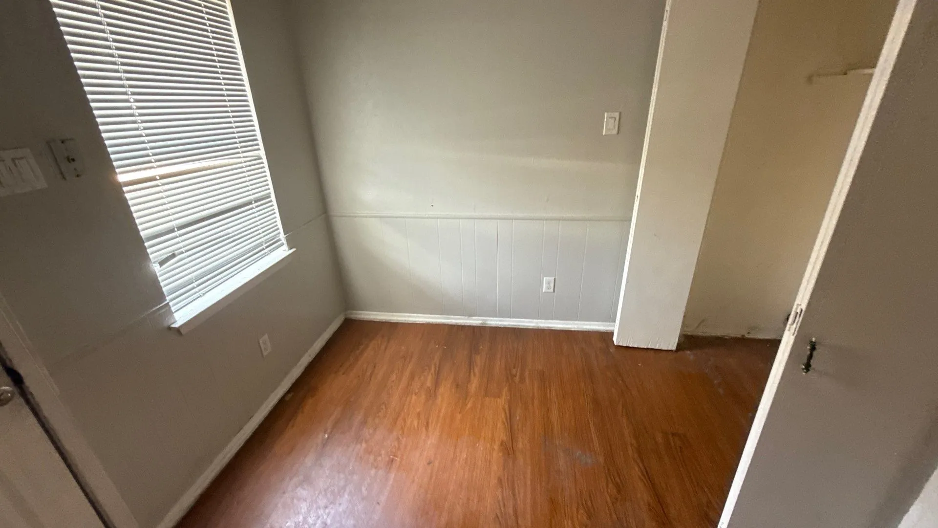 Duplex For Sale in Tarrant County , 1907 Nolen Court, Arlington, Texas 76012, 4 Bedroom, 4 Bathroom, Garage spaces, 0 Sqft, built in 1971, Price $279,900, mls#21357072, Real Estate Agent in Arlington, Homes For Sale in Tarrant county, Homes For Sale in Arlington, Realtor in Arlington Texas, Real Estate Brokerage Independent Realty Texas, Luminita Cordes Realtor