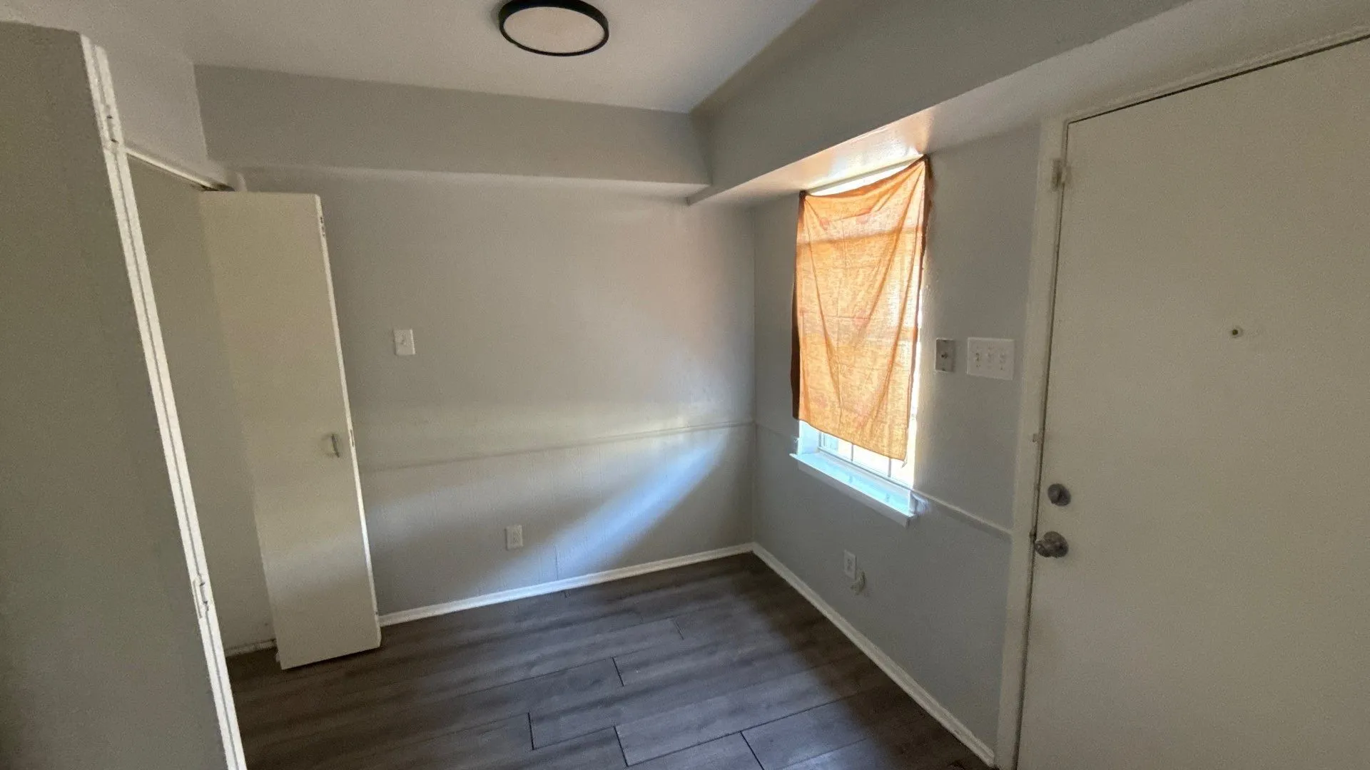 Duplex For Sale in Tarrant County , 1907 Nolen Court, Arlington, Texas 76012, 4 Bedroom, 4 Bathroom, Garage spaces, 0 Sqft, built in 1971, Price $279,900, mls#21357072, Real Estate Agent in Arlington, Homes For Sale in Tarrant county, Homes For Sale in Arlington, Realtor in Arlington Texas, Real Estate Brokerage Independent Realty Texas, Luminita Cordes Realtor