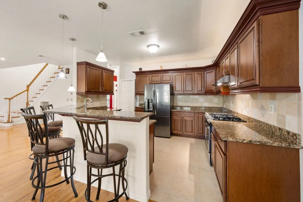 Single Family Residence For Sale in Tarrant County , 5132 Pearl Drive, North Richland Hills, Texas 76180, 6 Bedroom, 5 Bathroom, 3 Garage spaces, 3,230 Sqft, built in 2009, mls#21357477, Real Estate Agent in North Richland Hills, Homes For Sale in Tarrant county, Homes For Sale in North Richland Hills, Realtor in North Richland Hills Texas, Real Estate Brokerage Independent Realty Texas, Luminita Cordes Realtor