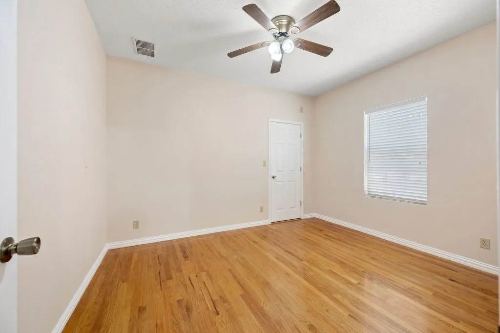 Single Family Residence For Sale in Tarrant County , 5132 Pearl Drive, North Richland Hills, Texas 76180, 6 Bedroom, 5 Bathroom, 3 Garage spaces, 3,230 Sqft, built in 2009, mls#21357477, Real Estate Agent in North Richland Hills, Homes For Sale in Tarrant county, Homes For Sale in North Richland Hills, Realtor in North Richland Hills Texas, Real Estate Brokerage Independent Realty Texas, Luminita Cordes Realtor