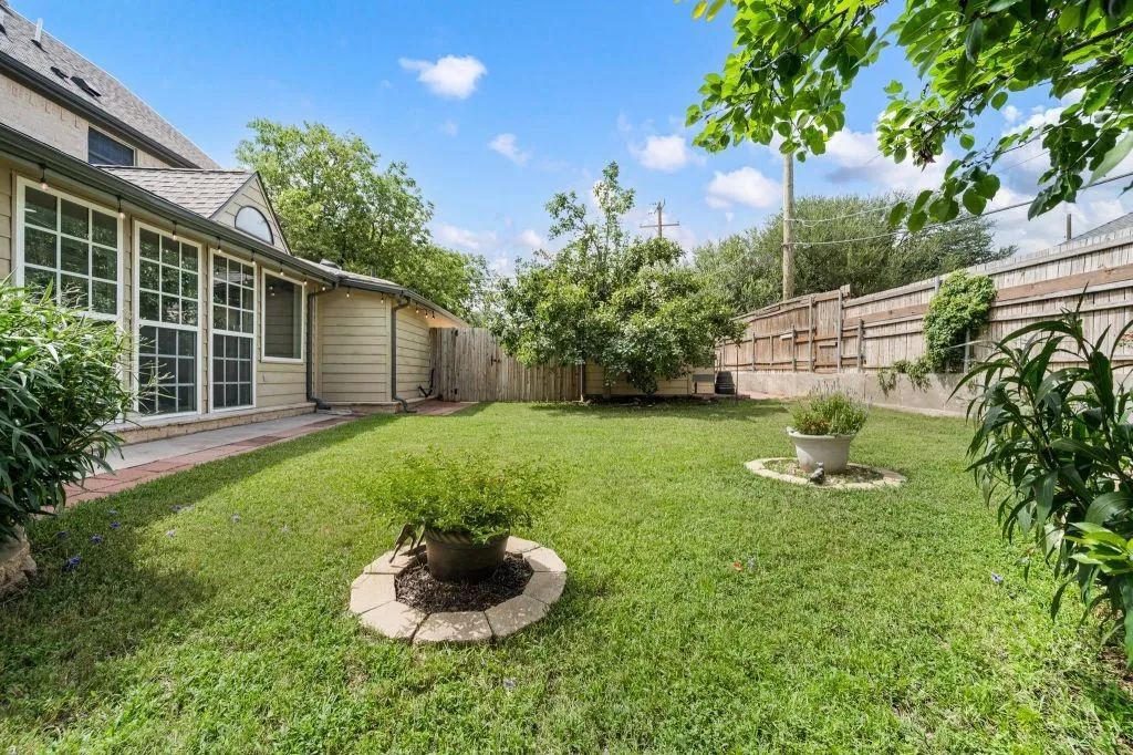 Single Family Residence For Sale in Tarrant County , 5132 Pearl Drive, North Richland Hills, Texas 76180, 6 Bedroom, 5 Bathroom, 3 Garage spaces, 3,230 Sqft, built in 2009, mls#21357477, Real Estate Agent in North Richland Hills, Homes For Sale in Tarrant county, Homes For Sale in North Richland Hills, Realtor in North Richland Hills Texas, Real Estate Brokerage Independent Realty Texas, Luminita Cordes Realtor