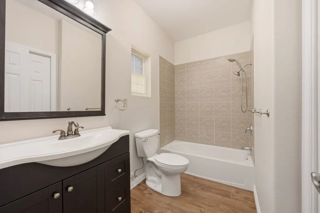 Single Family Residence For Sale in Tarrant County , 5132 Pearl Drive, North Richland Hills, Texas 76180, 6 Bedroom, 5 Bathroom, 3 Garage spaces, 3,230 Sqft, built in 2009, mls#21357477, Real Estate Agent in North Richland Hills, Homes For Sale in Tarrant county, Homes For Sale in North Richland Hills, Realtor in North Richland Hills Texas, Real Estate Brokerage Independent Realty Texas, Luminita Cordes Realtor