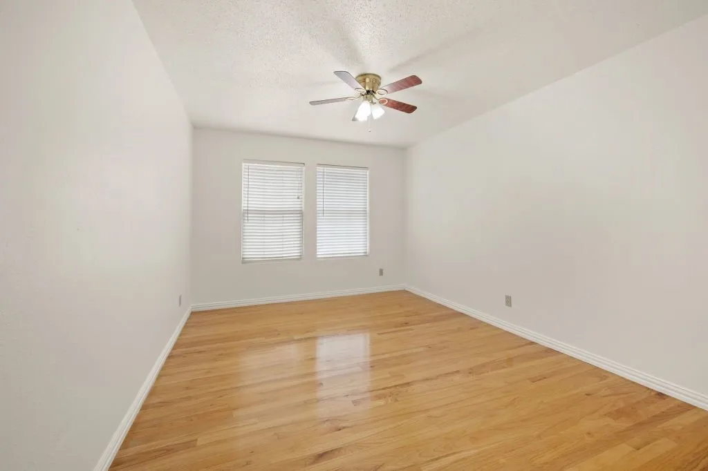 Single Family Residence For Sale in Tarrant County , 5132 Pearl Drive, North Richland Hills, Texas 76180, 6 Bedroom, 5 Bathroom, 3 Garage spaces, 3,230 Sqft, built in 2009, mls#21357477, Real Estate Agent in North Richland Hills, Homes For Sale in Tarrant county, Homes For Sale in North Richland Hills, Realtor in North Richland Hills Texas, Real Estate Brokerage Independent Realty Texas, Luminita Cordes Realtor