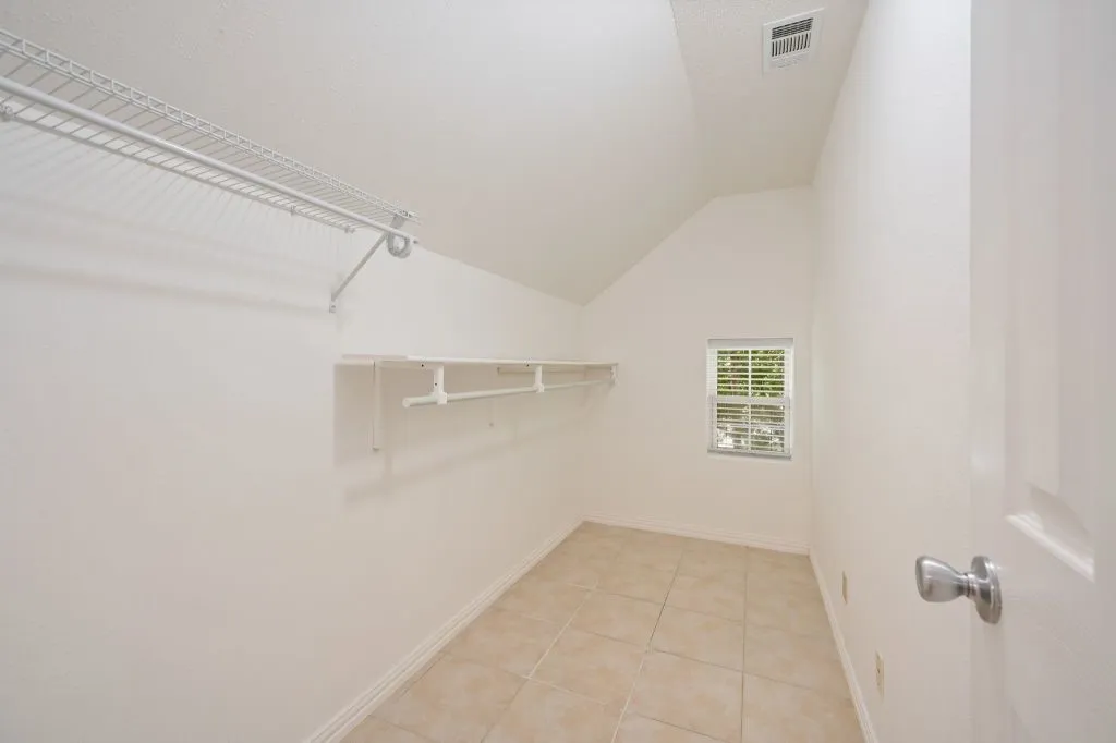 Single Family Residence For Sale in Tarrant County , 5132 Pearl Drive, North Richland Hills, Texas 76180, 6 Bedroom, 5 Bathroom, 3 Garage spaces, 3,230 Sqft, built in 2009, mls#21357477, Real Estate Agent in North Richland Hills, Homes For Sale in Tarrant county, Homes For Sale in North Richland Hills, Realtor in North Richland Hills Texas, Real Estate Brokerage Independent Realty Texas, Luminita Cordes Realtor