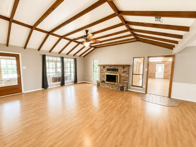 Single Family Residence For Rent in Collin County , 7780 County Road 286, Anna, Texas 75409, 2 Bedroom, 2 Bathroom, Garage spaces, 2,792 Sqft, built in 1977, mls#21357752, Real Estate Agent in Anna, Homes For Rent in Collin county, Homes For Rent in Anna, Realtor in Anna Texas, Real Estate Brokerage Independent Realty Texas, Luminita Cordes Realtor