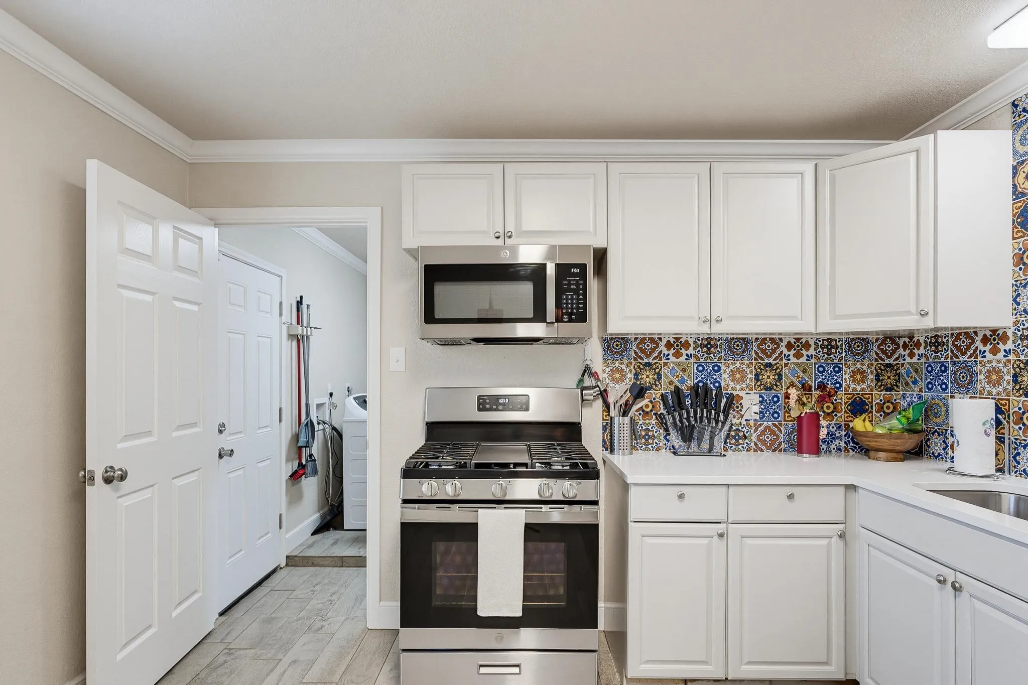 Single Family Residence For Sale in Taylor County , 5473 Questa Drive, Abilene, Texas 79605, 5 Bedroom, 2 Bathroom, Garage spaces, 1,618 Sqft, built in 1958, mls#21357782, Real Estate Agent in Abilene, Homes For Sale in Taylor county, Homes For Sale in Abilene, Realtor in Abilene Texas, Real Estate Brokerage Independent Realty Texas, Luminita Cordes Realtor