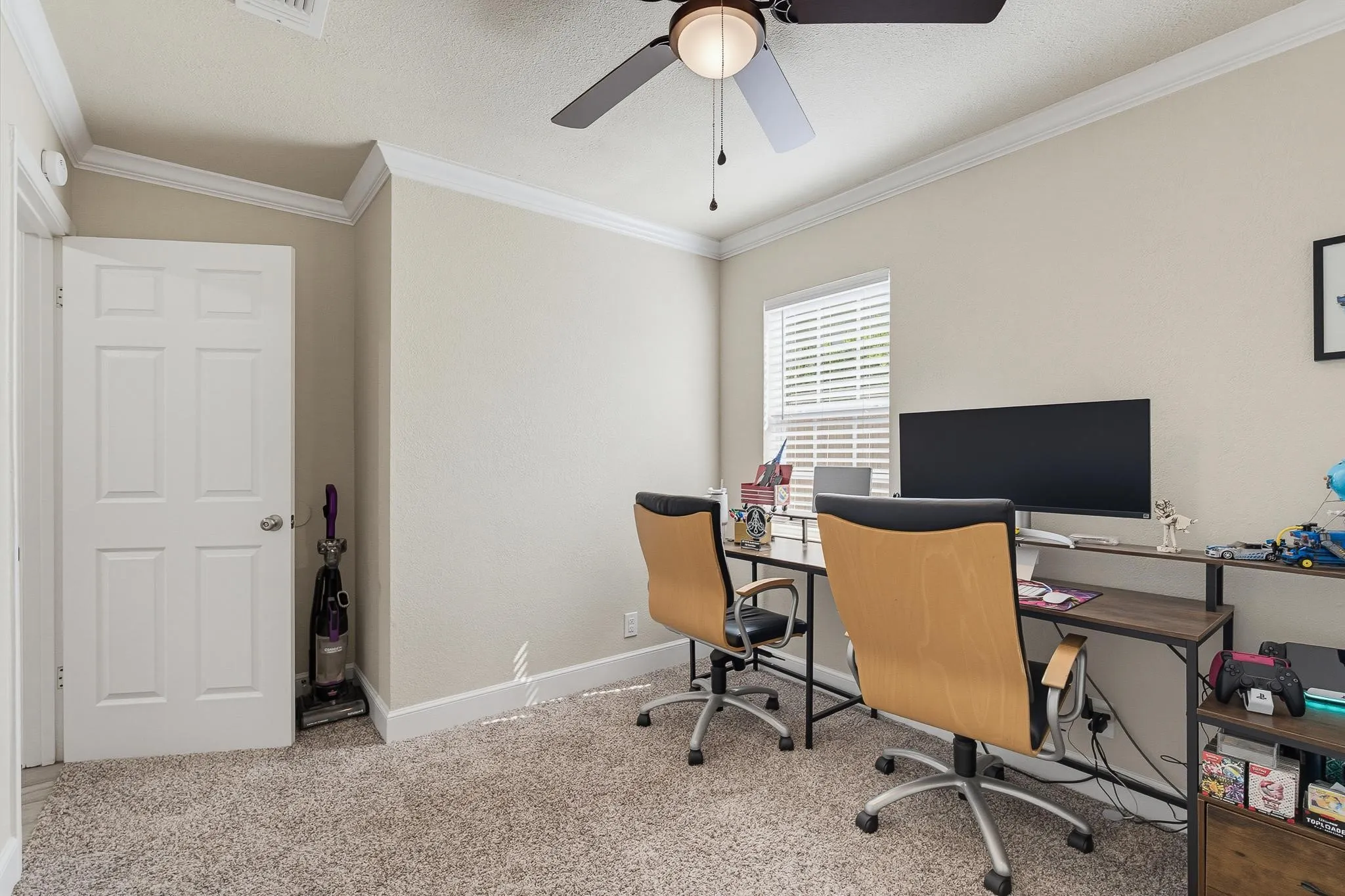 Single Family Residence For Sale in Taylor County , 5473 Questa Drive, Abilene, Texas 79605, 5 Bedroom, 2 Bathroom, Garage spaces, 1,618 Sqft, built in 1958, mls#21357782, Real Estate Agent in Abilene, Homes For Sale in Taylor county, Homes For Sale in Abilene, Realtor in Abilene Texas, Real Estate Brokerage Independent Realty Texas, Luminita Cordes Realtor