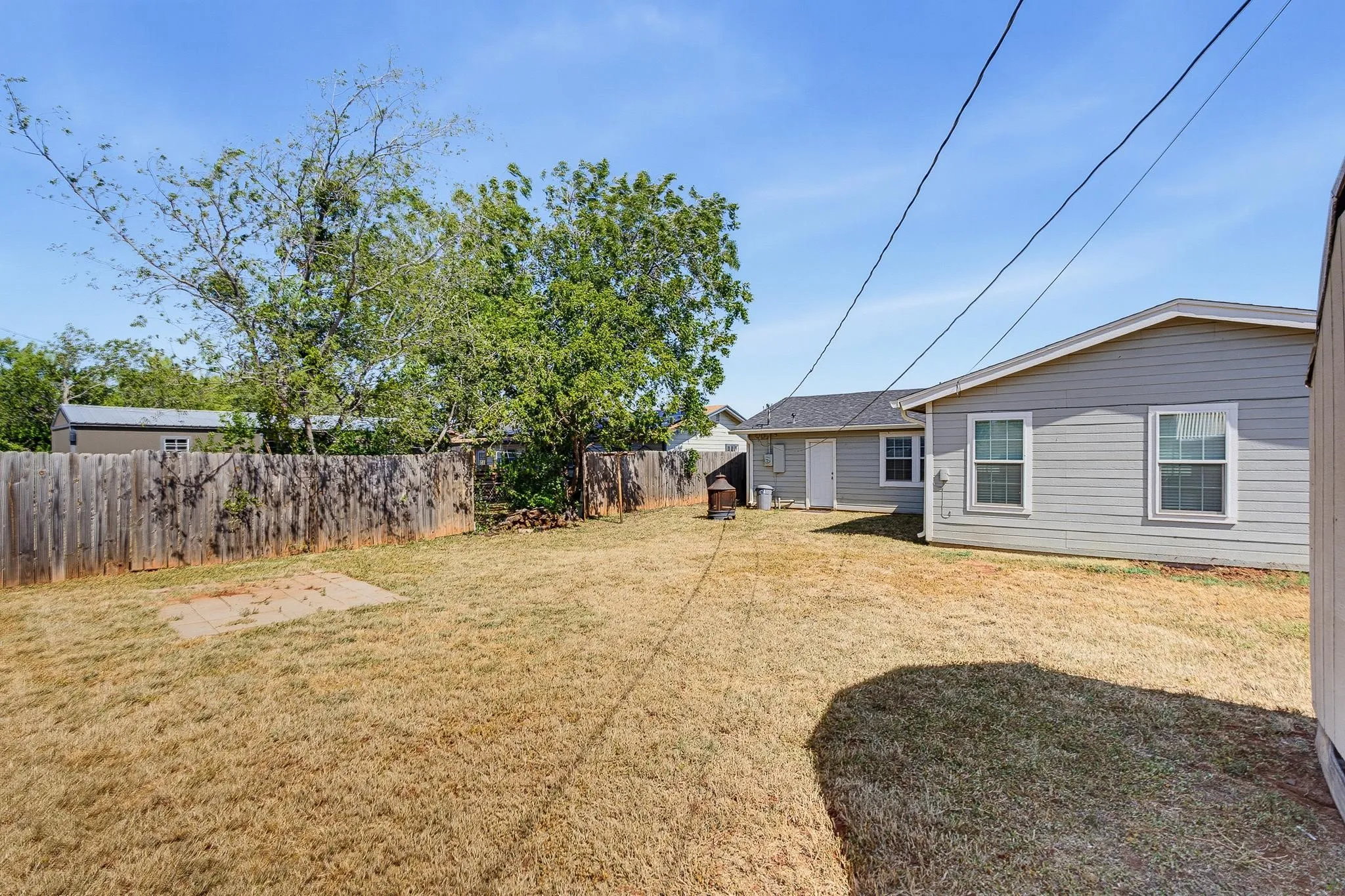 Single Family Residence For Sale in Taylor County , 5473 Questa Drive, Abilene, Texas 79605, 5 Bedroom, 2 Bathroom, Garage spaces, 1,618 Sqft, built in 1958, mls#21357782, Real Estate Agent in Abilene, Homes For Sale in Taylor county, Homes For Sale in Abilene, Realtor in Abilene Texas, Real Estate Brokerage Independent Realty Texas, Luminita Cordes Realtor