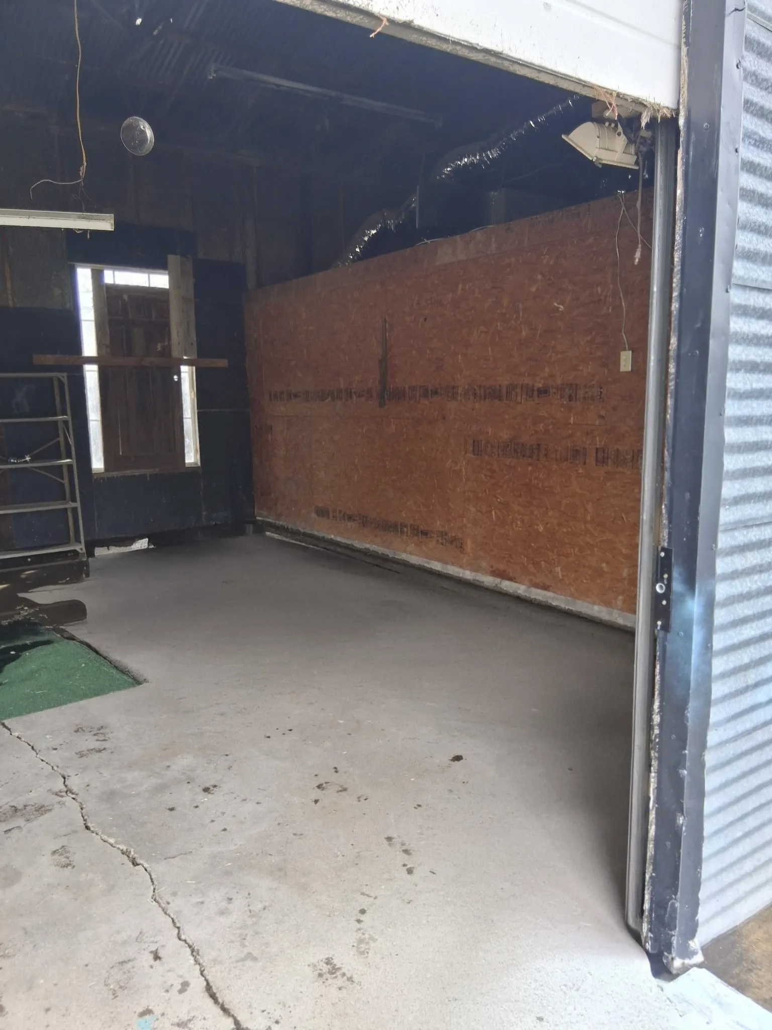 Warehouse For Rent in Denton County , 107 Lu Lane Drive E, Hackberry, Texas 75036, 0, 0, Garage spaces, 0 Sqft, built in 1985, mls#21357784, Real Estate Agent in Hackberry, Homes For Rent in Denton county, Homes For Rent in Hackberry, Realtor in Hackberry Texas, Real Estate Brokerage Independent Realty Texas, Luminita Cordes Realtor
