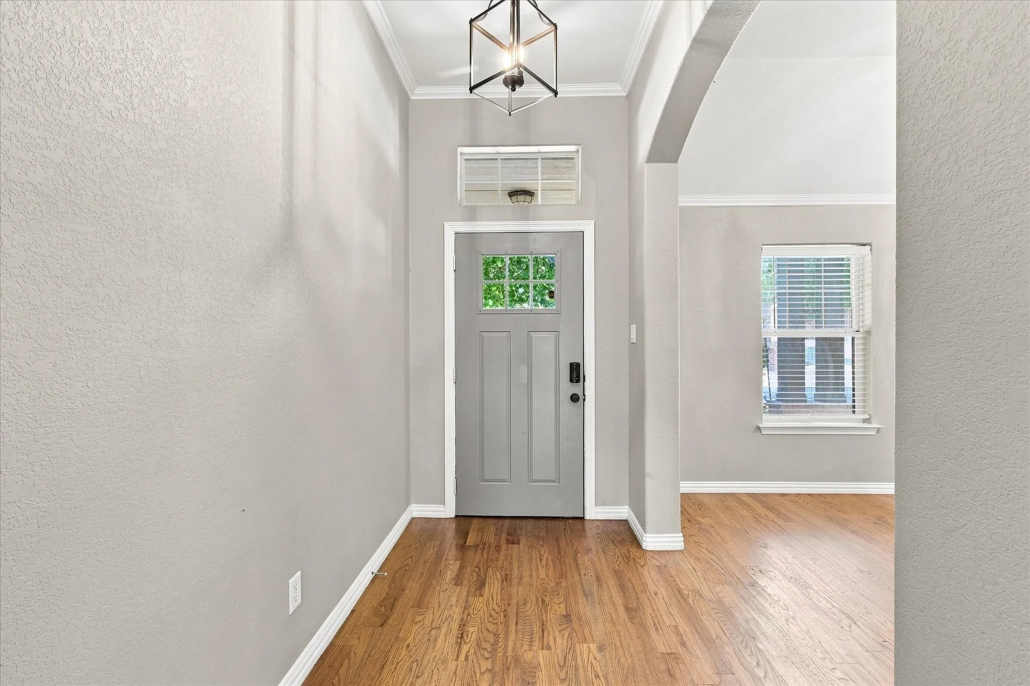 Single Family Residence For Sale in Tarrant County , 6333 Pinionpark Way, Fort Worth, Texas 76179, 4 Bedroom, 2 Bathroom, 2 Garage spaces, 2,123 Sqft, built in 2007, mls#21355389, Real Estate Agent in Fort Worth, Homes For Sale in Tarrant county, Homes For Sale in Fort Worth, Realtor in Fort Worth Texas, Real Estate Brokerage Independent Realty Texas, Luminita Cordes Realtor