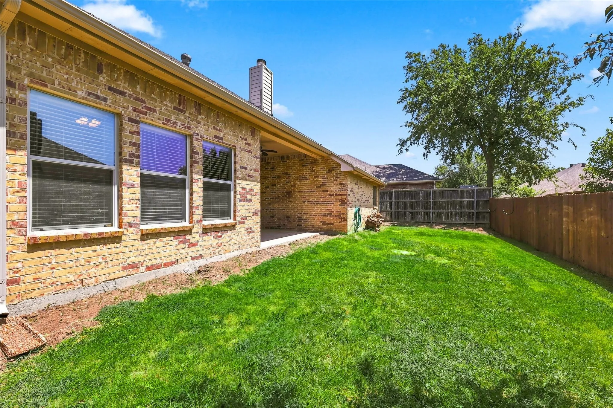 Single Family Residence For Sale in Tarrant County , 6333 Pinionpark Way, Fort Worth, Texas 76179, 4 Bedroom, 2 Bathroom, 2 Garage spaces, 2,123 Sqft, built in 2007, mls#21355389, Real Estate Agent in Fort Worth, Homes For Sale in Tarrant county, Homes For Sale in Fort Worth, Realtor in Fort Worth Texas, Real Estate Brokerage Independent Realty Texas, Luminita Cordes Realtor