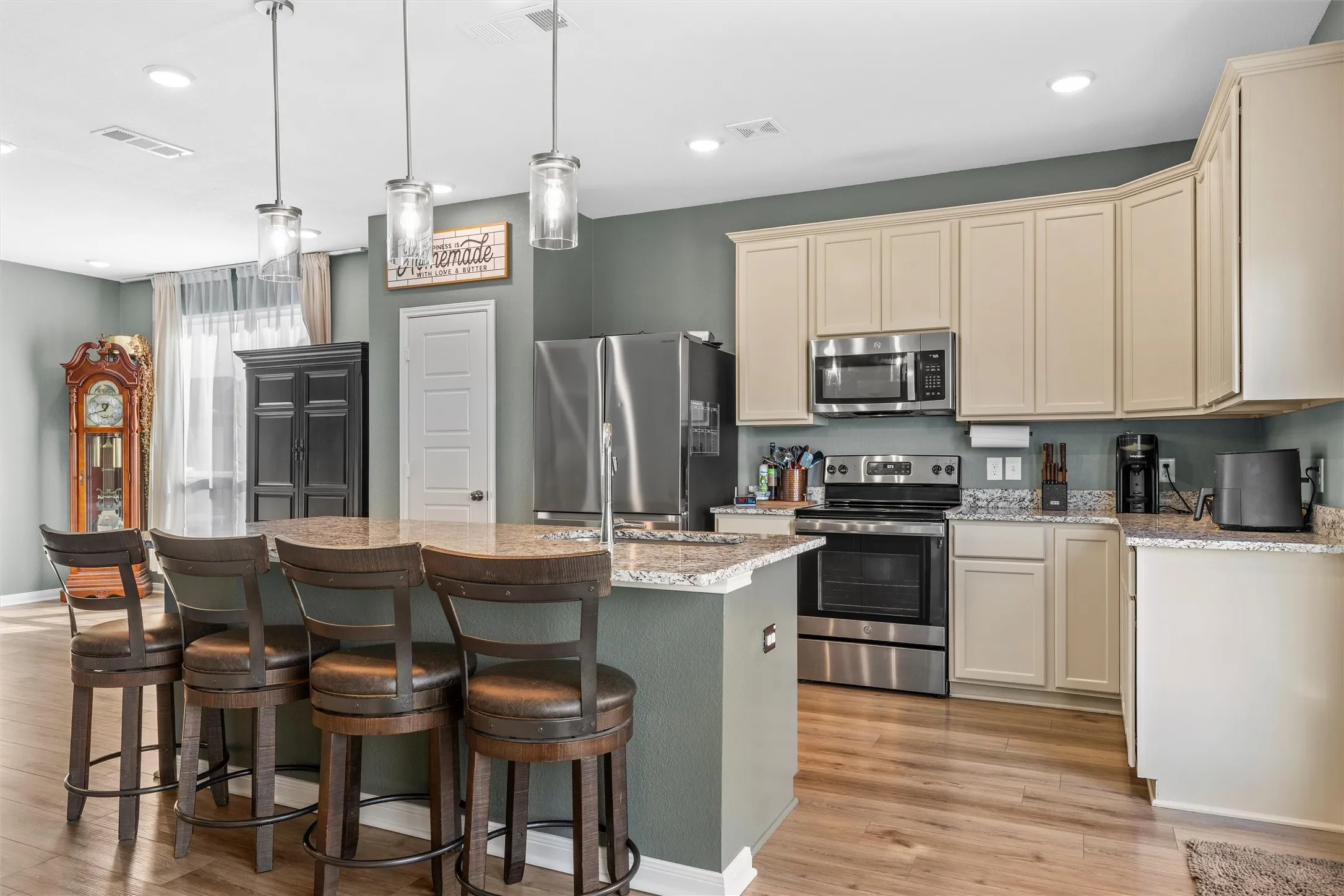 Single Family Residence For Sale in Mc Lennan County , 6940 Sulphur Court, China Spring, Texas 76633, 4 Bedroom, 3 Bathroom, 2 Garage spaces, 2,489 Sqft, built in 2023, mls#21357450, Real Estate Agent in China Spring, Homes For Sale in Mc Lennan county, Homes For Sale in China Spring, Realtor in China Spring Texas, Real Estate Brokerage Independent Realty Texas, Luminita Cordes Realtor