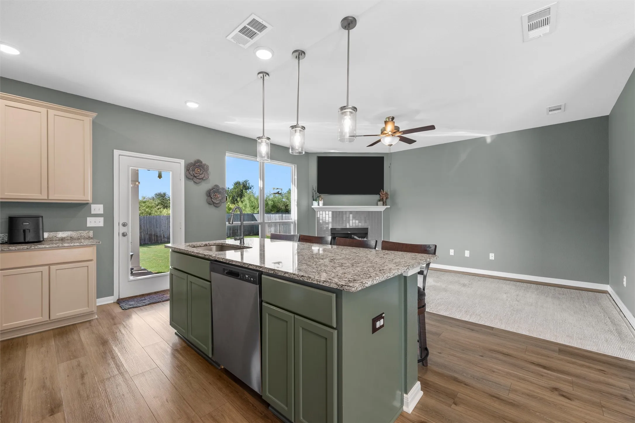 Single Family Residence For Sale in Mc Lennan County , 6940 Sulphur Court, China Spring, Texas 76633, 4 Bedroom, 3 Bathroom, 2 Garage spaces, 2,489 Sqft, built in 2023, mls#21357450, Real Estate Agent in China Spring, Homes For Sale in Mc Lennan county, Homes For Sale in China Spring, Realtor in China Spring Texas, Real Estate Brokerage Independent Realty Texas, Luminita Cordes Realtor