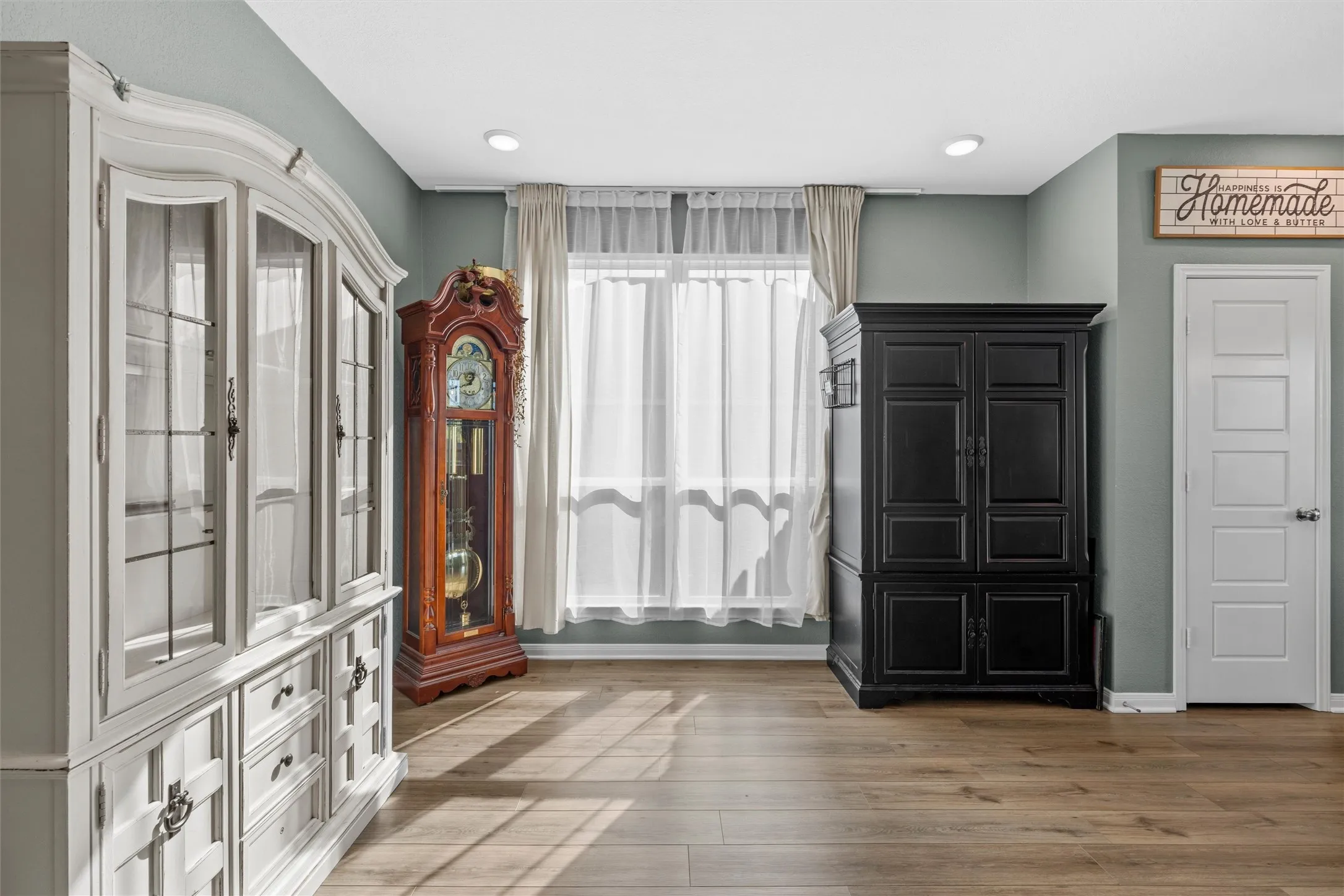 Single Family Residence For Sale in Mc Lennan County , 6940 Sulphur Court, China Spring, Texas 76633, 4 Bedroom, 3 Bathroom, 2 Garage spaces, 2,489 Sqft, built in 2023, mls#21357450, Real Estate Agent in China Spring, Homes For Sale in Mc Lennan county, Homes For Sale in China Spring, Realtor in China Spring Texas, Real Estate Brokerage Independent Realty Texas, Luminita Cordes Realtor