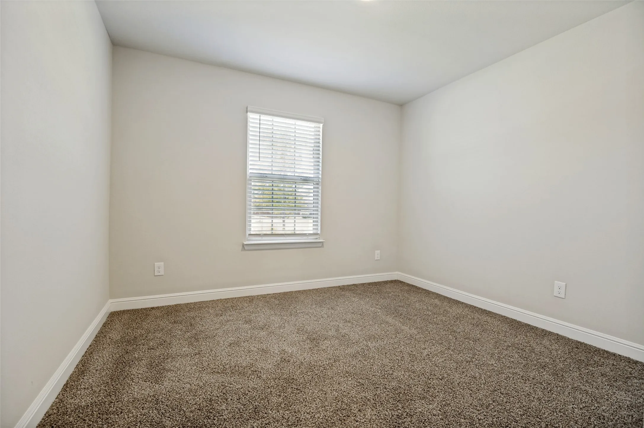 Single Family Residence For Sale in Dallas County , 1337 Rolling Meadows Drive, Cedar Hill, Texas 75104, 4 Bedroom, 2 Bathroom, 2 Garage spaces, 2,188 Sqft, built in 2023, Price $398,000, mls#21357651, Real Estate Agent in Cedar Hill, Homes For Sale in Dallas county, Homes For Sale in Cedar Hill, Realtor in Cedar Hill Texas, Real Estate Brokerage Independent Realty Texas, Luminita Cordes Realtor
