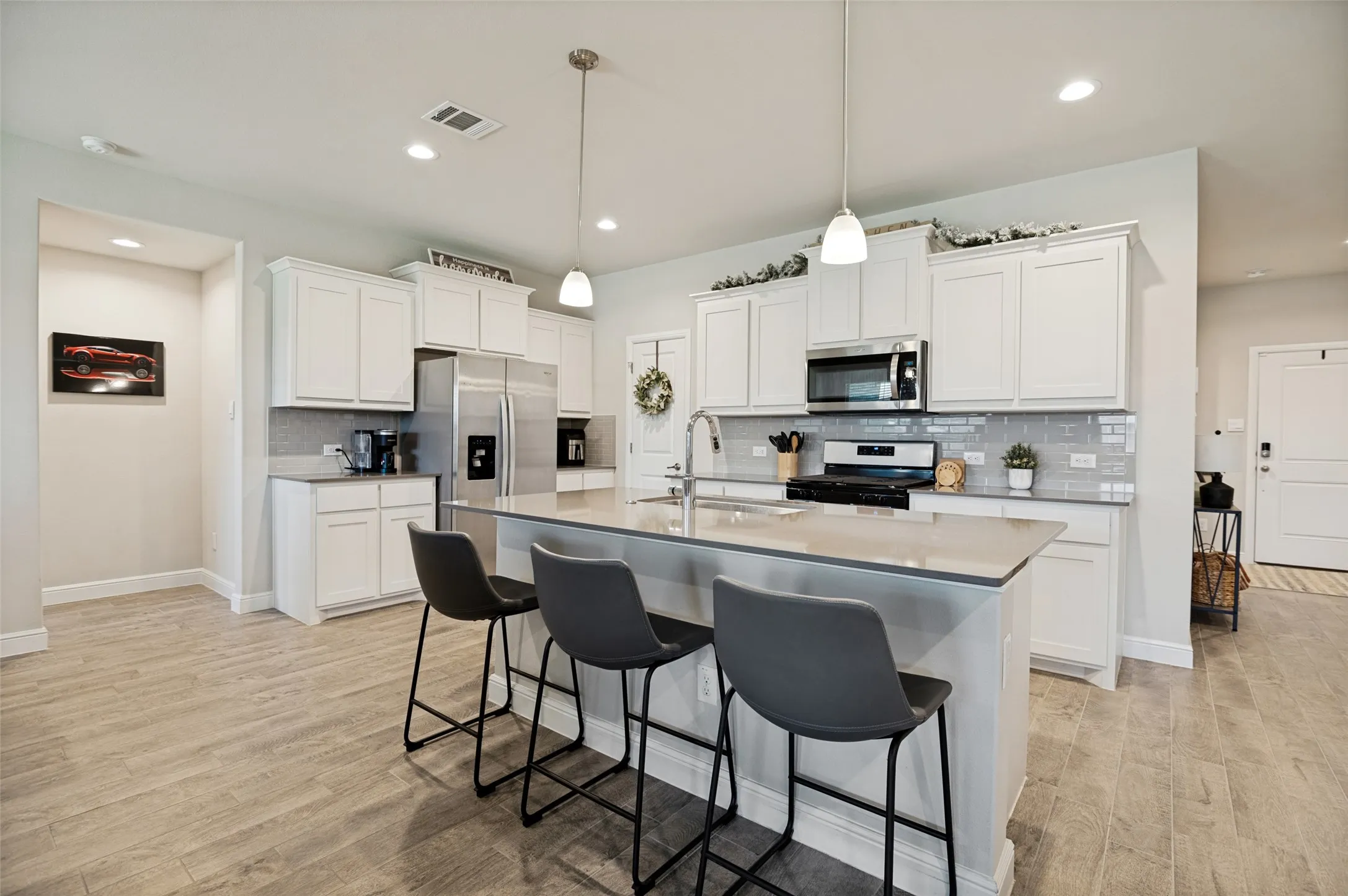 Single Family Residence For Sale in Dallas County , 1337 Rolling Meadows Drive, Cedar Hill, Texas 75104, 4 Bedroom, 2 Bathroom, 2 Garage spaces, 2,188 Sqft, built in 2023, Price $398,000, mls#21357651, Real Estate Agent in Cedar Hill, Homes For Sale in Dallas county, Homes For Sale in Cedar Hill, Realtor in Cedar Hill Texas, Real Estate Brokerage Independent Realty Texas, Luminita Cordes Realtor