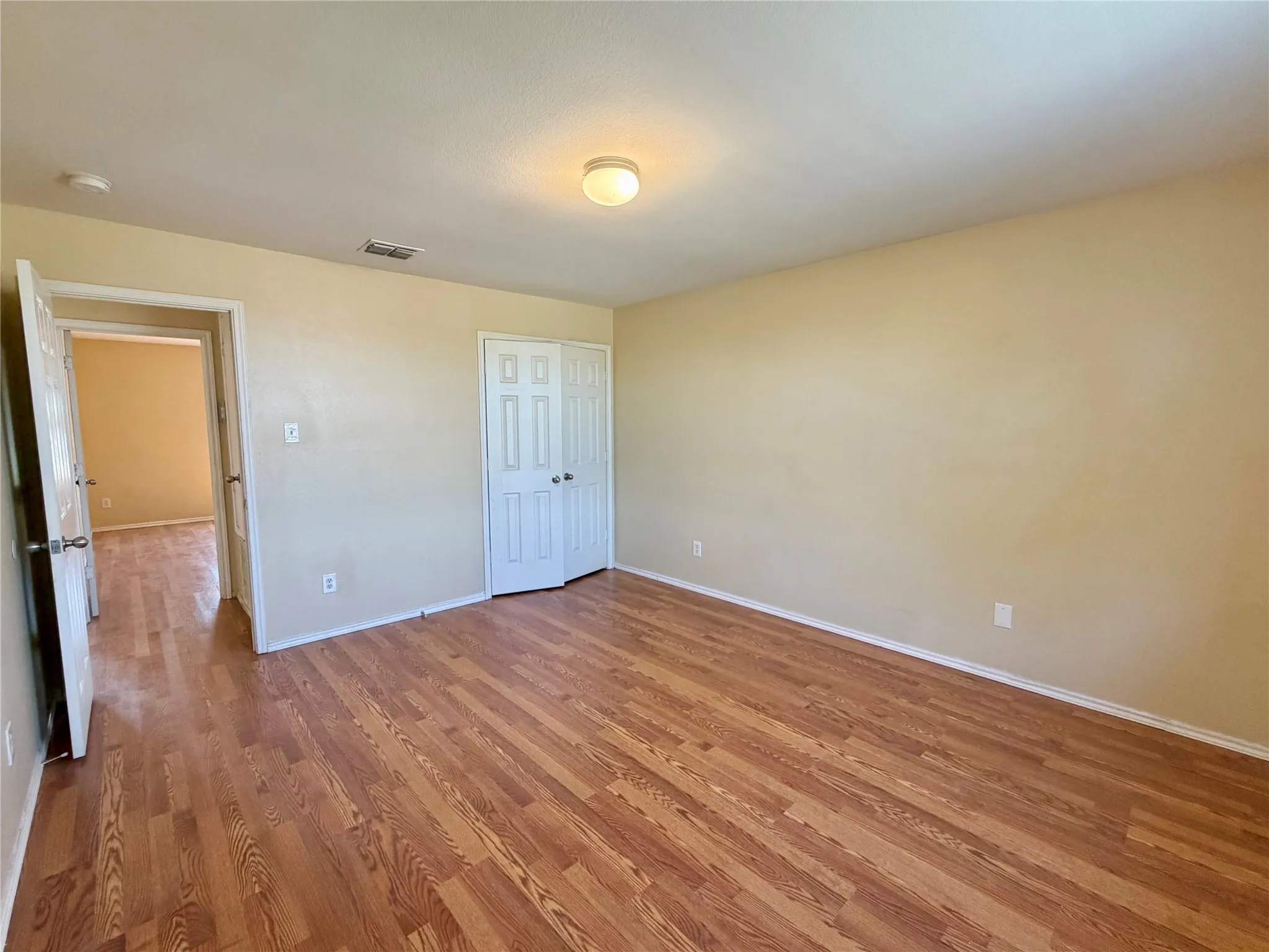 Single Family Residence For Rent in Dallas County , 2732 Ingram Circle, Mesquite, Texas 75181, 5 Bedroom, 3 Bathroom, 2 Garage spaces, 2,989 Sqft, built in 2005, mls#21357753, Real Estate Agent in Mesquite, Homes For Rent in Dallas county, Homes For Rent in Mesquite, Realtor in Mesquite Texas, Real Estate Brokerage Independent Realty Texas, Luminita Cordes Realtor